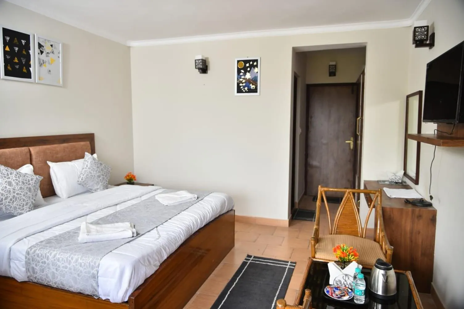 Bedroom, Bed in Kumaon Roop Resort Near Neem Karoli Temple