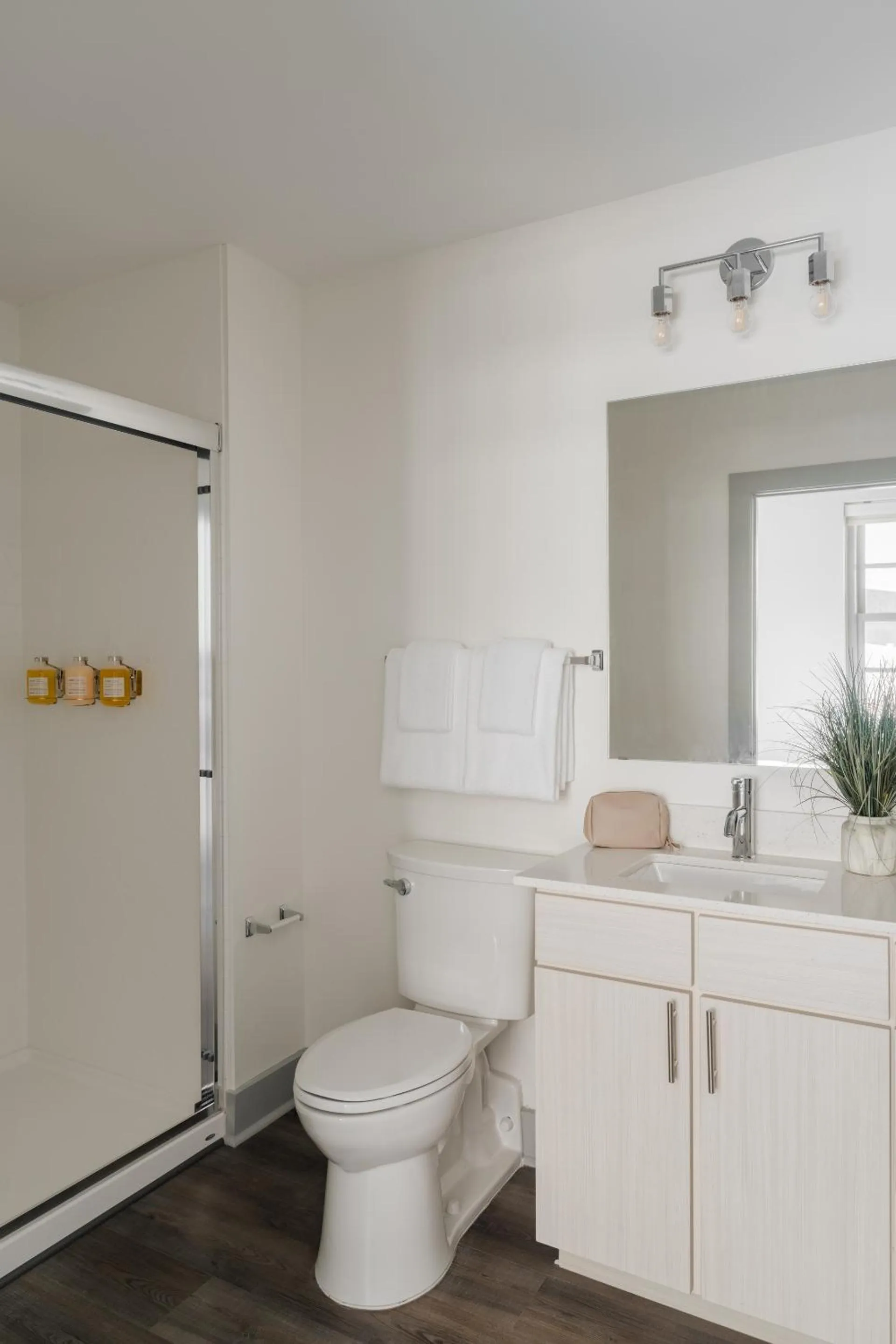 Shower in Kasa Capitol Hill Downtown Nashville