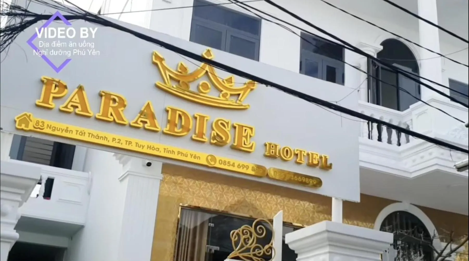 Logo/Certificate/Sign in Paradise Hotel & Homestay access alley 100m