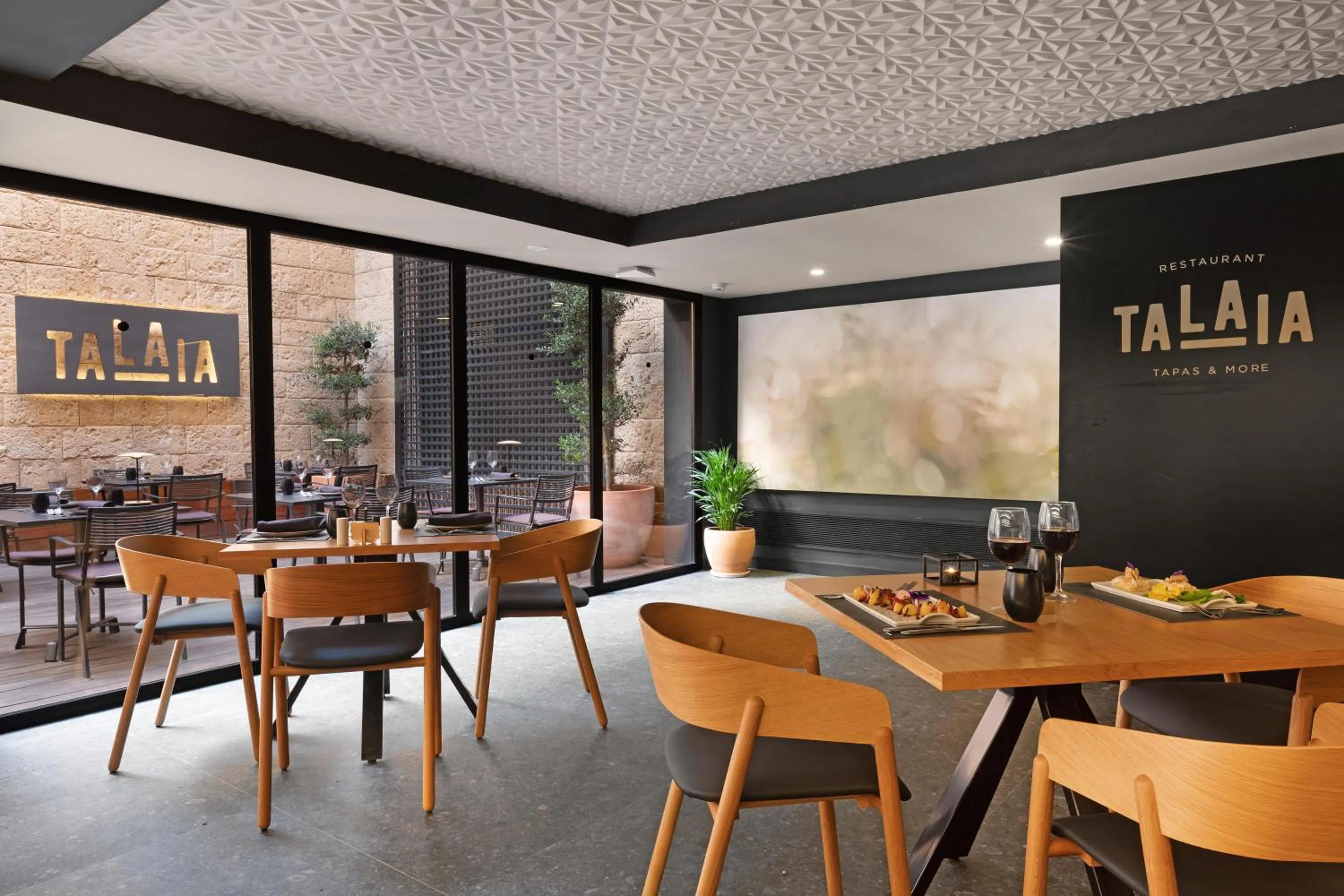 Restaurant/places to eat in VIVA Cala Mesquida Suites & Spa Adults Only 16