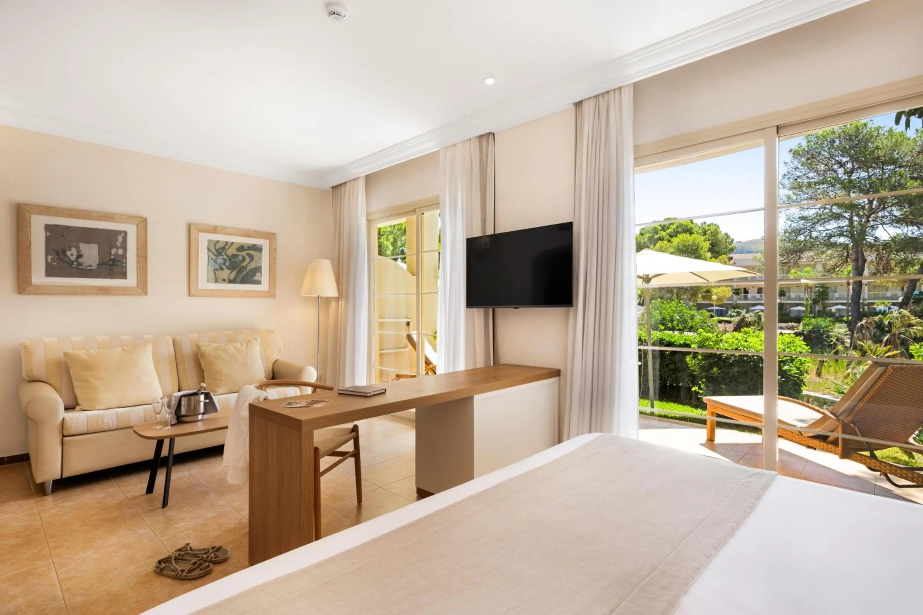 Photo of the whole room, Bed in VIVA Cala Mesquida Suites & Spa Adults Only 16