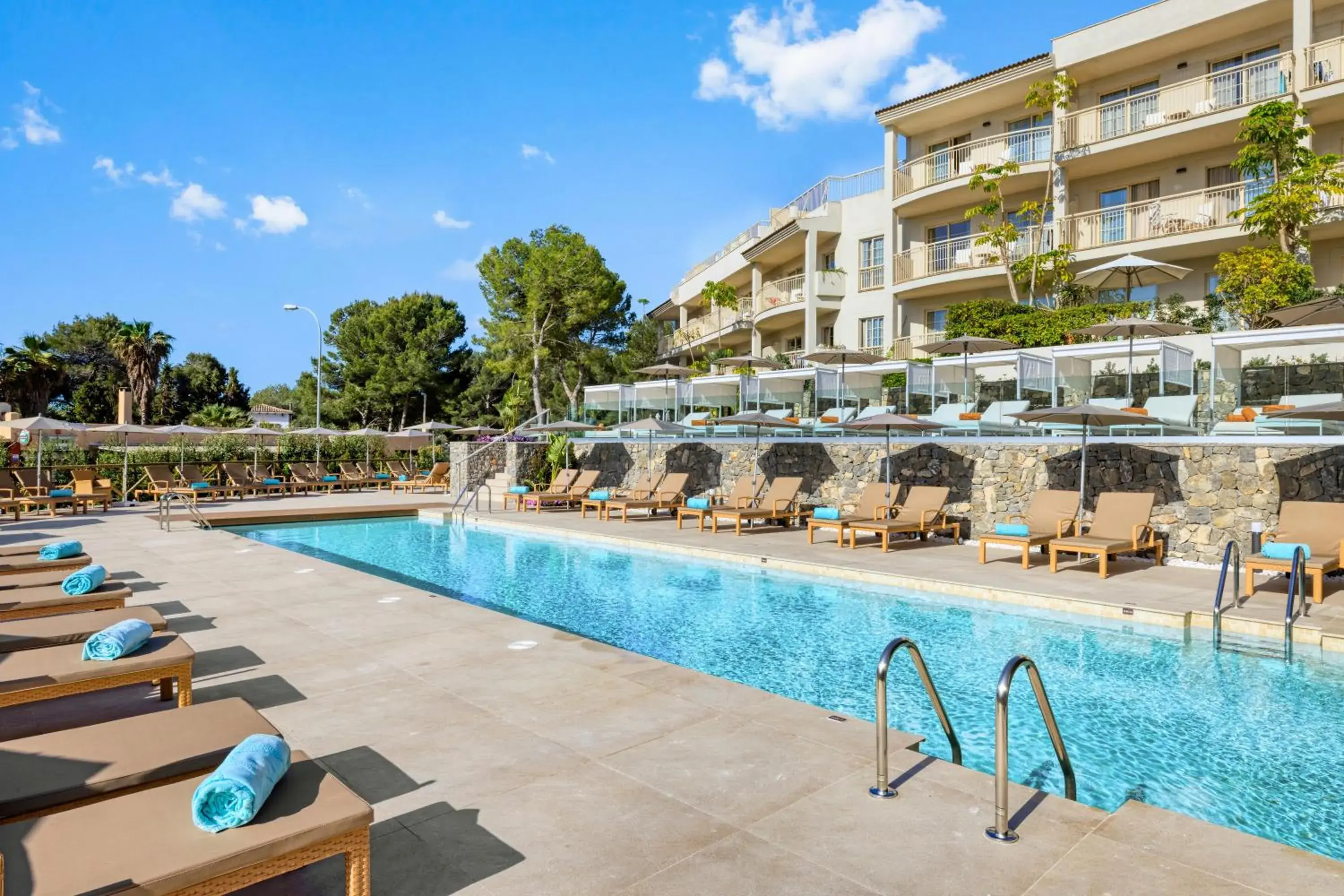 Swimming pool in VIVA Cala Mesquida Suites & Spa Adults Only 16 Swimming pool in VIVA Cala Mesquida Suites & Spa Adults Only 16