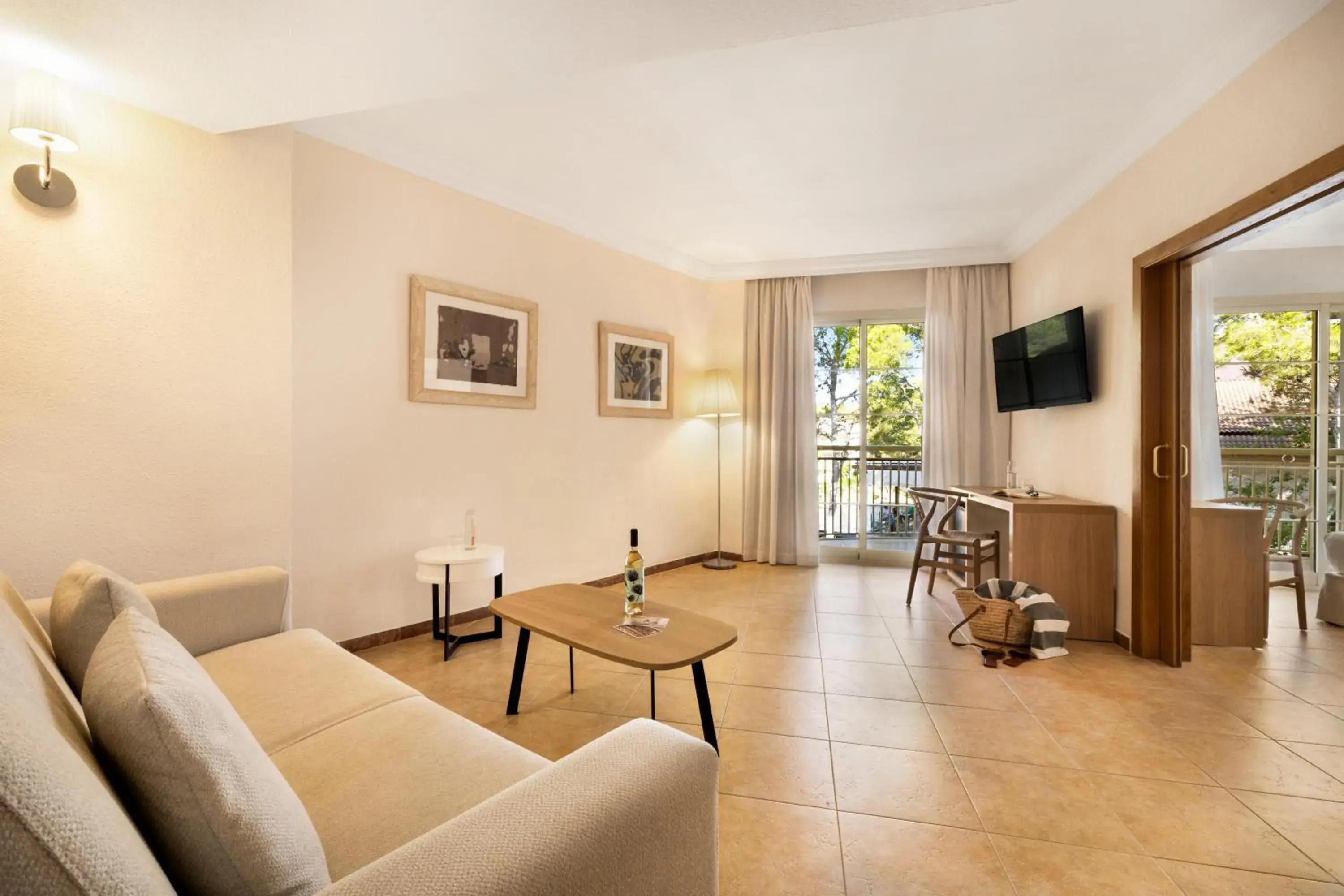 Photo of the whole room in VIVA Cala Mesquida Suites & Spa Adults Only 16 Photo of the whole room in VIVA Cala Mesquida Suites & Spa Adults Only 16