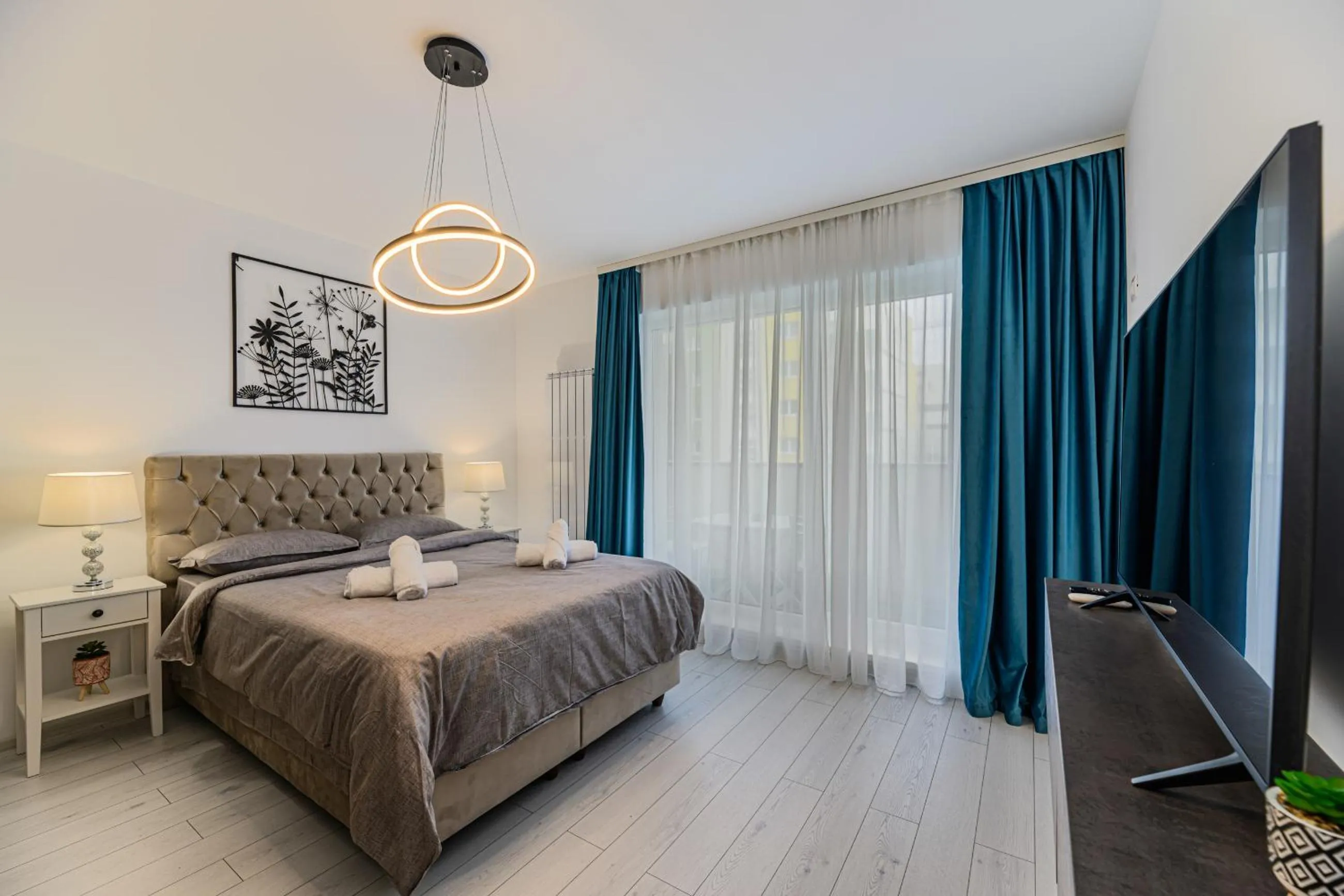 Bedroom, Bed in MoHost Blue Moon Apartments