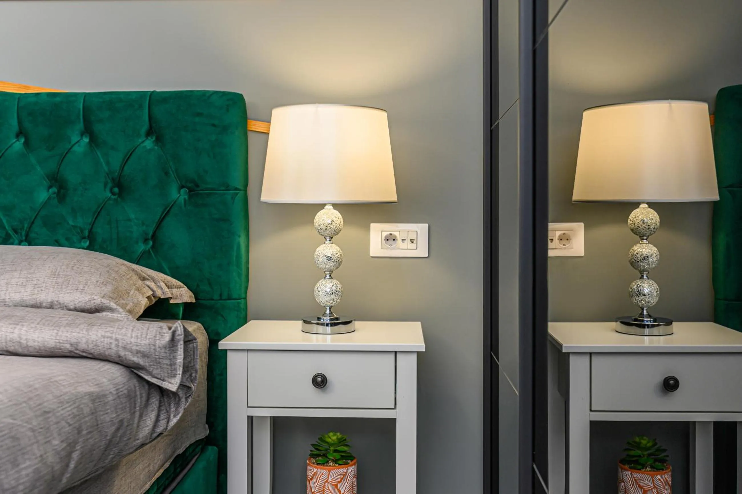 Bedroom, Bed in MoHost Blue Moon Apartments