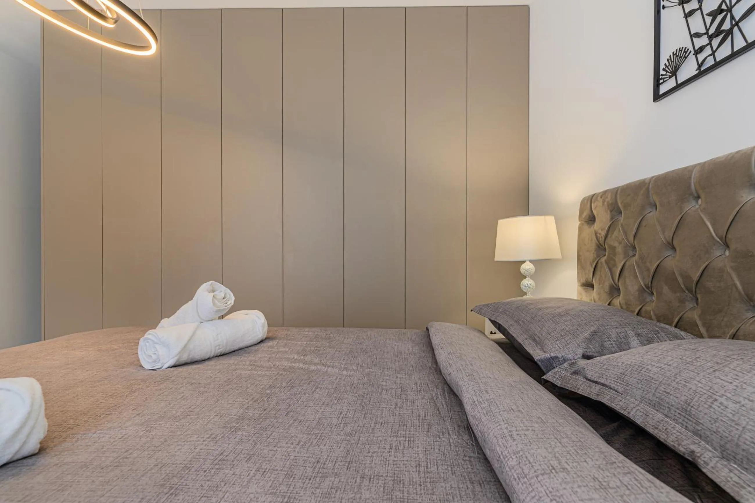 Bedroom, Bed in MoHost Blue Moon Apartments