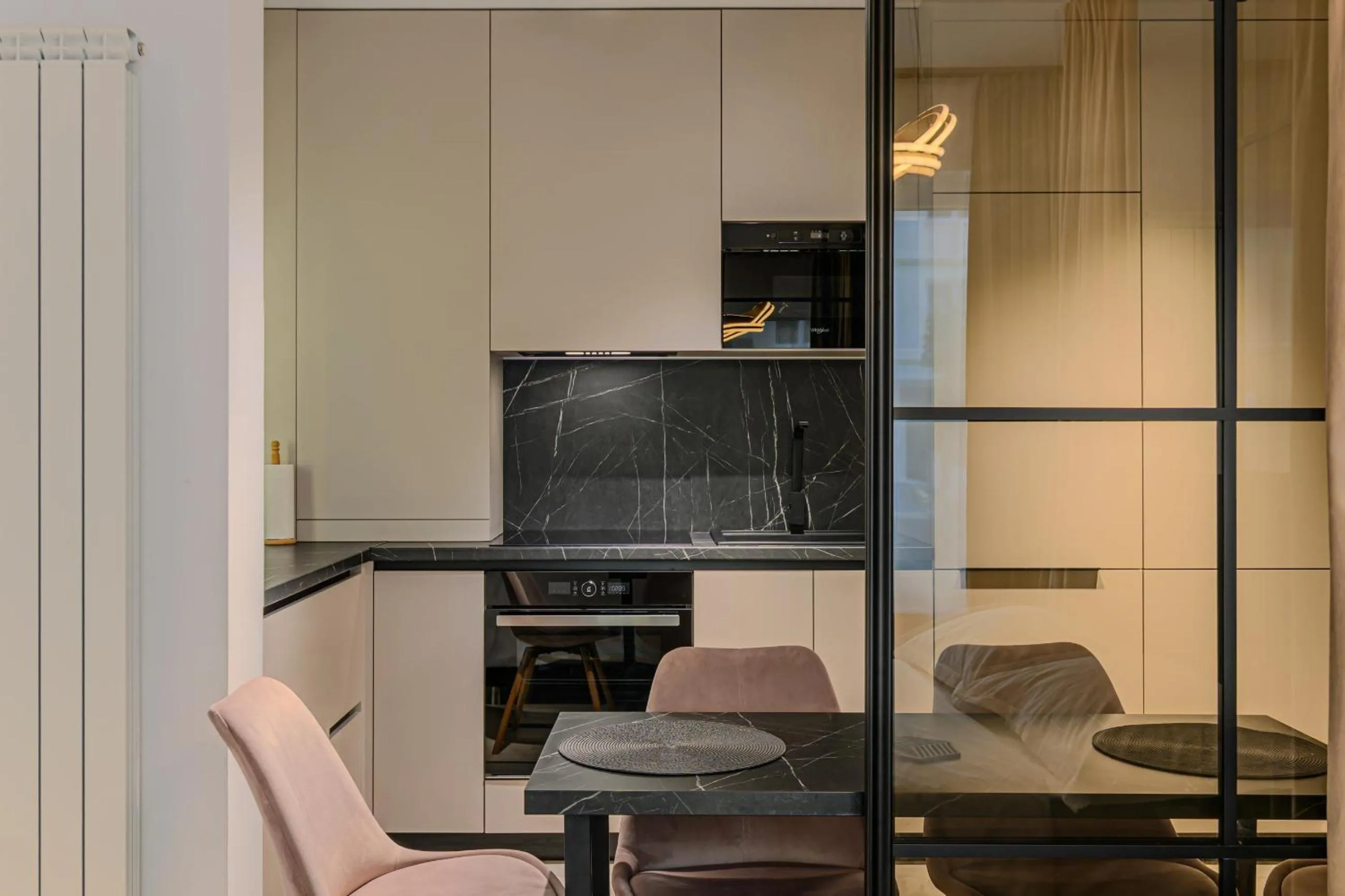 kitchen in MoHost Blue Moon Apartments