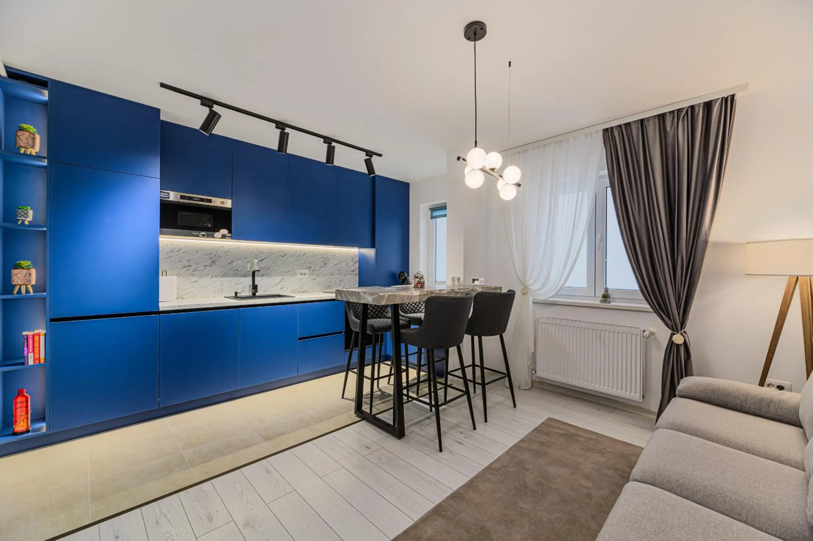 Kitchen or kitchenette in MoHost Blue Moon Apartments