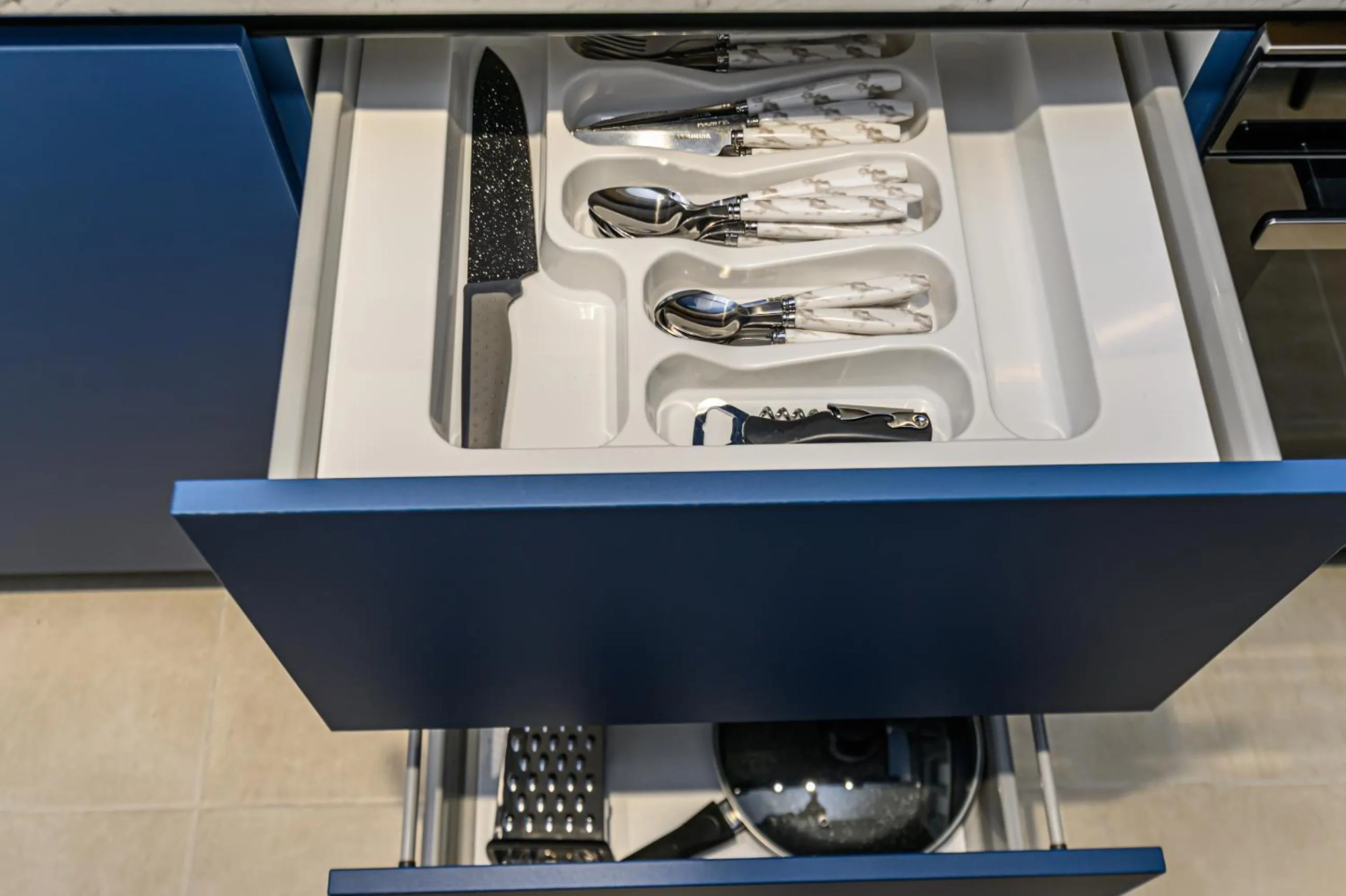 Kitchen or kitchenette in MoHost Blue Moon Apartments