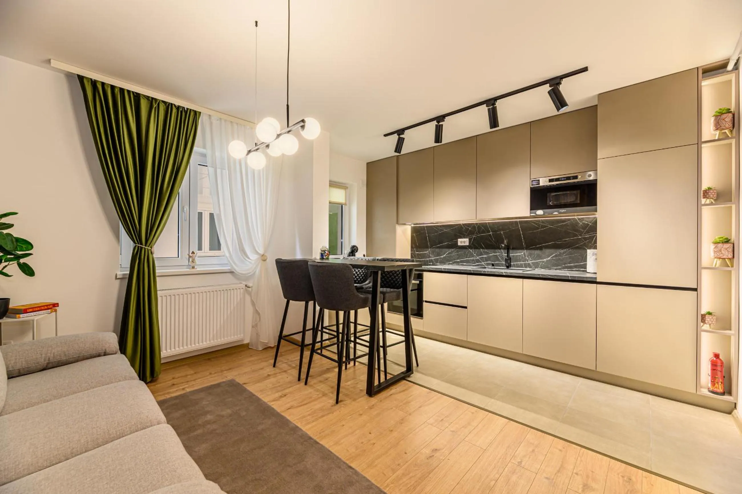 Kitchen or kitchenette in MoHost Blue Moon Apartments