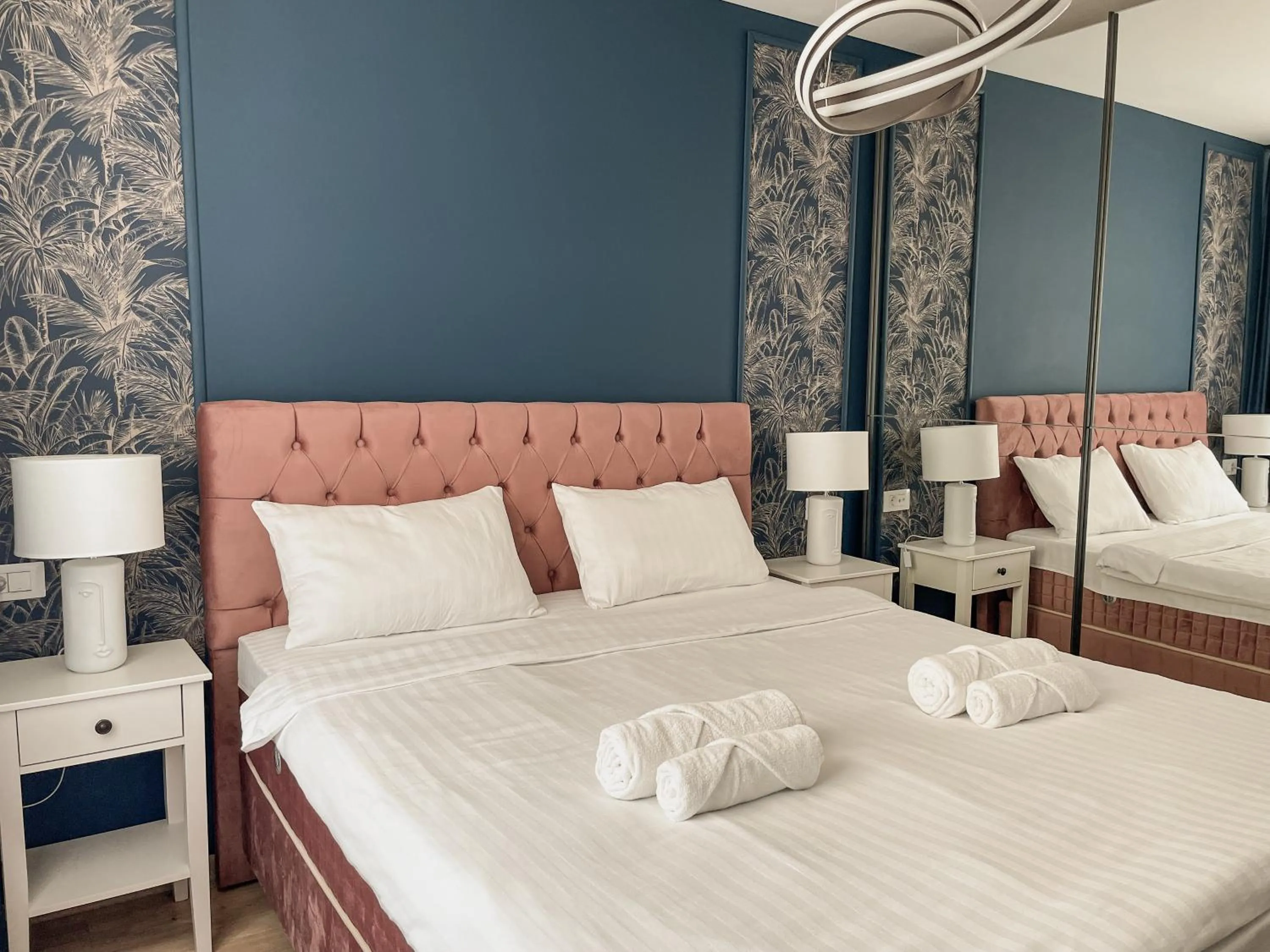 Bedroom, Bed in MoHost Blue Moon Apartments