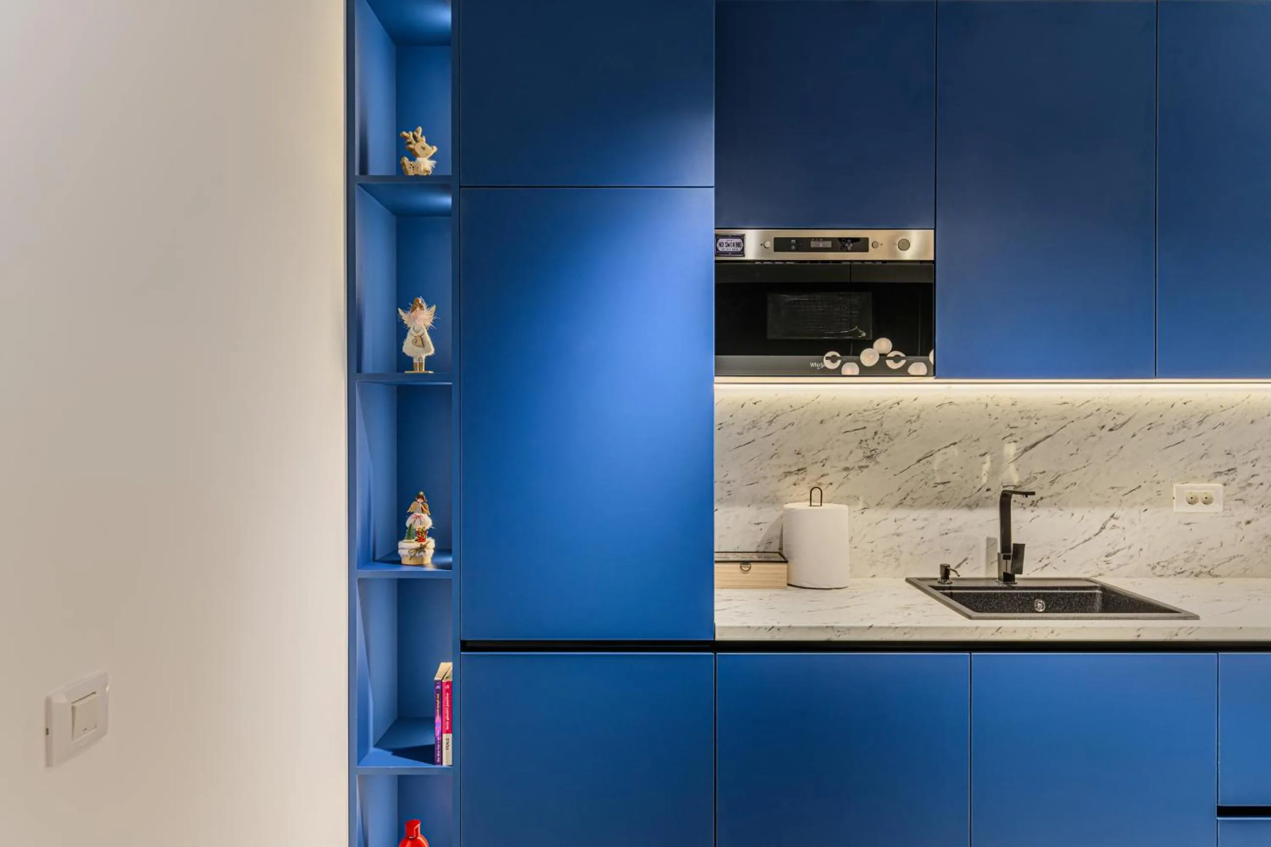 Kitchen or kitchenette in MoHost Blue Moon Apartments