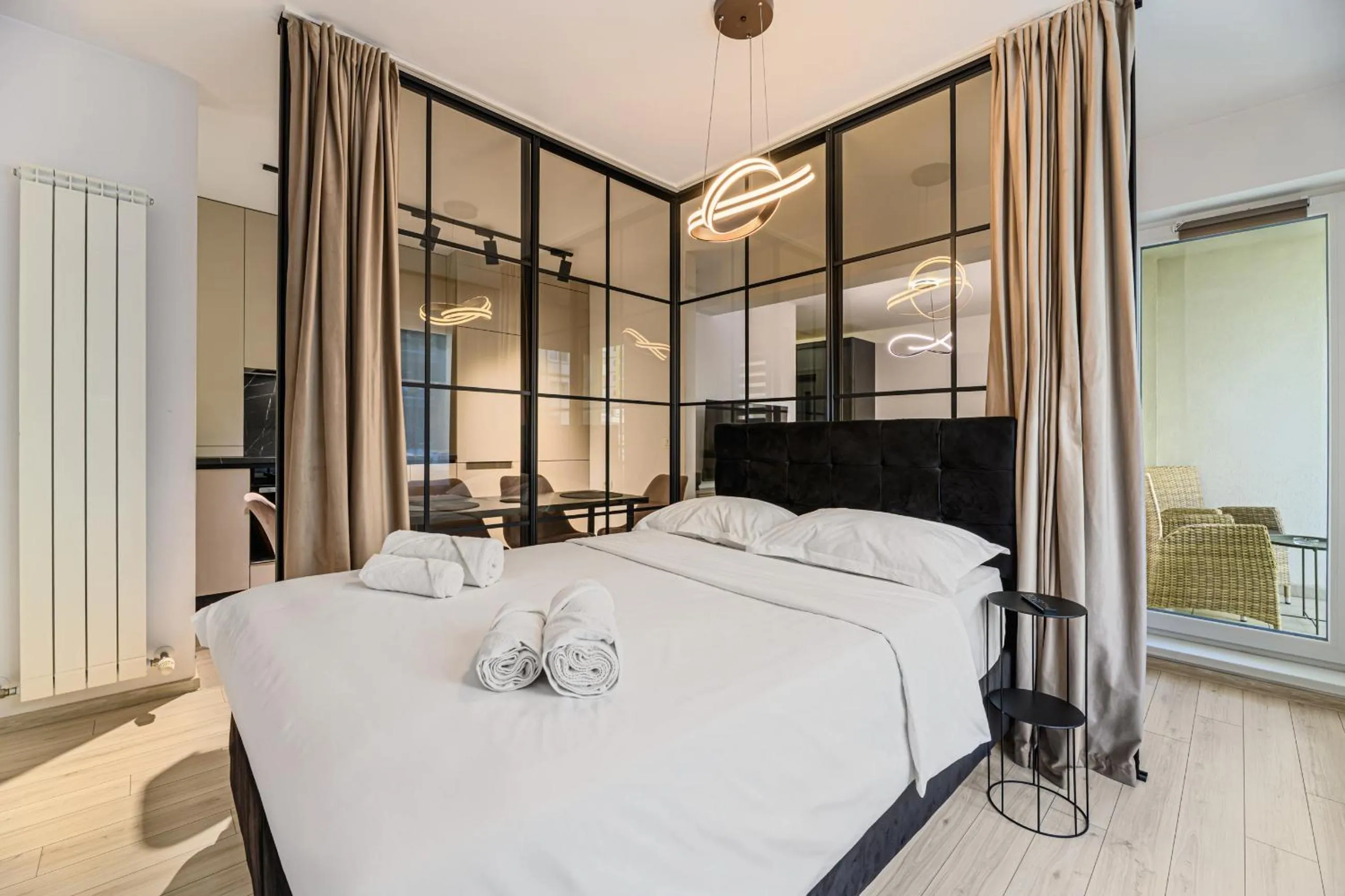 Bed in MoHost Blue Moon Apartments