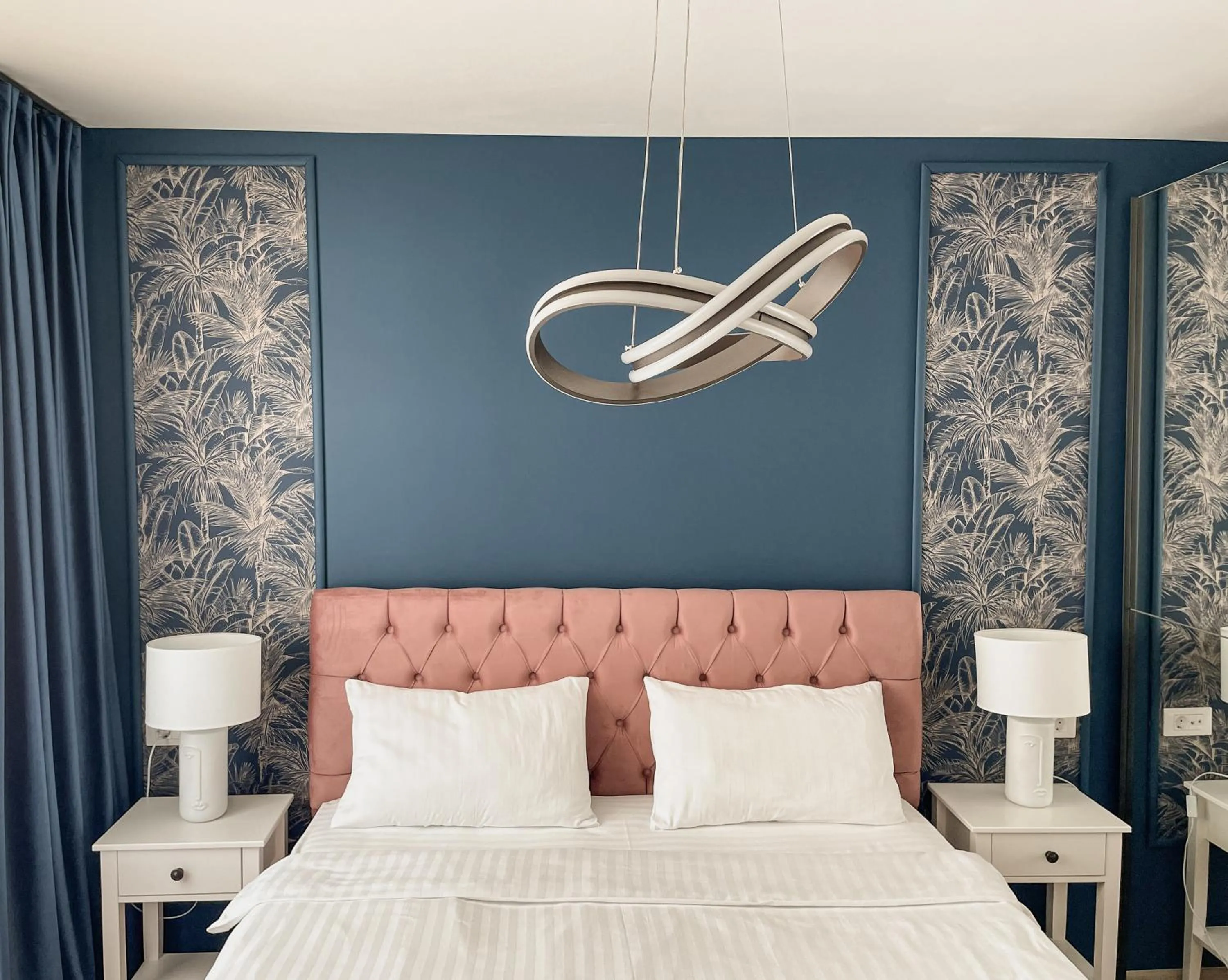 Bedroom, Bed in MoHost Blue Moon Apartments