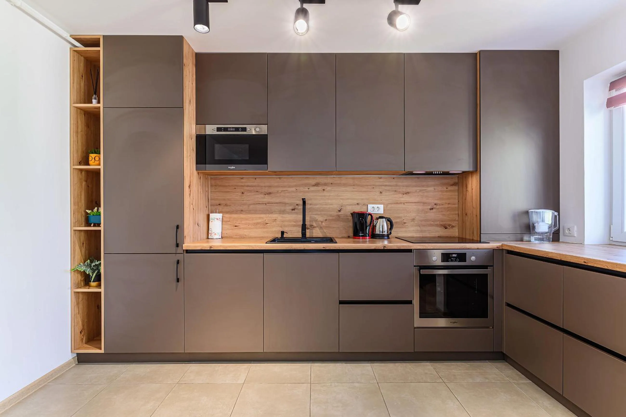 Kitchen or kitchenette in MoHost Blue Moon Apartments