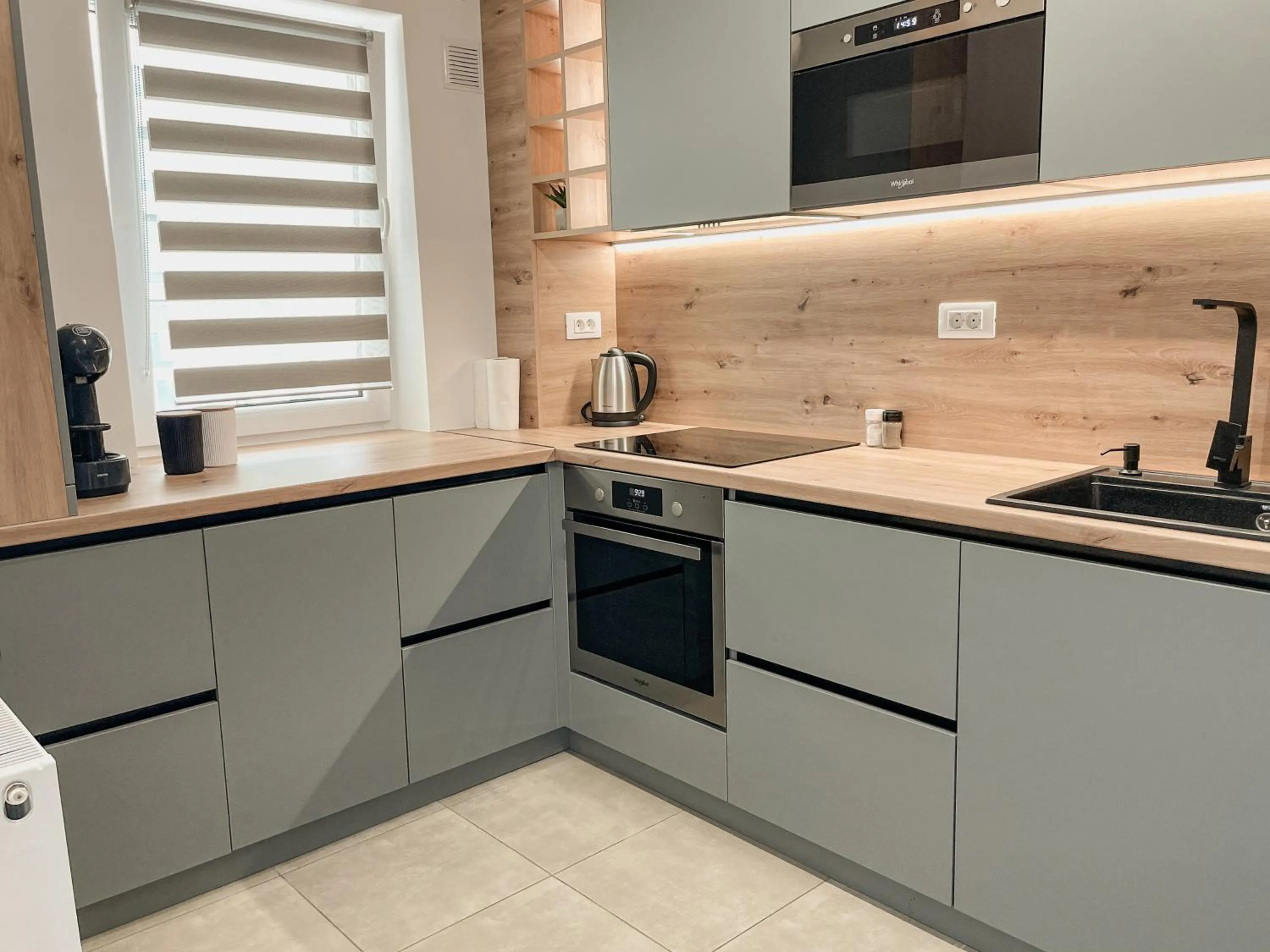 Kitchen or kitchenette in MoHost Blue Moon Apartments