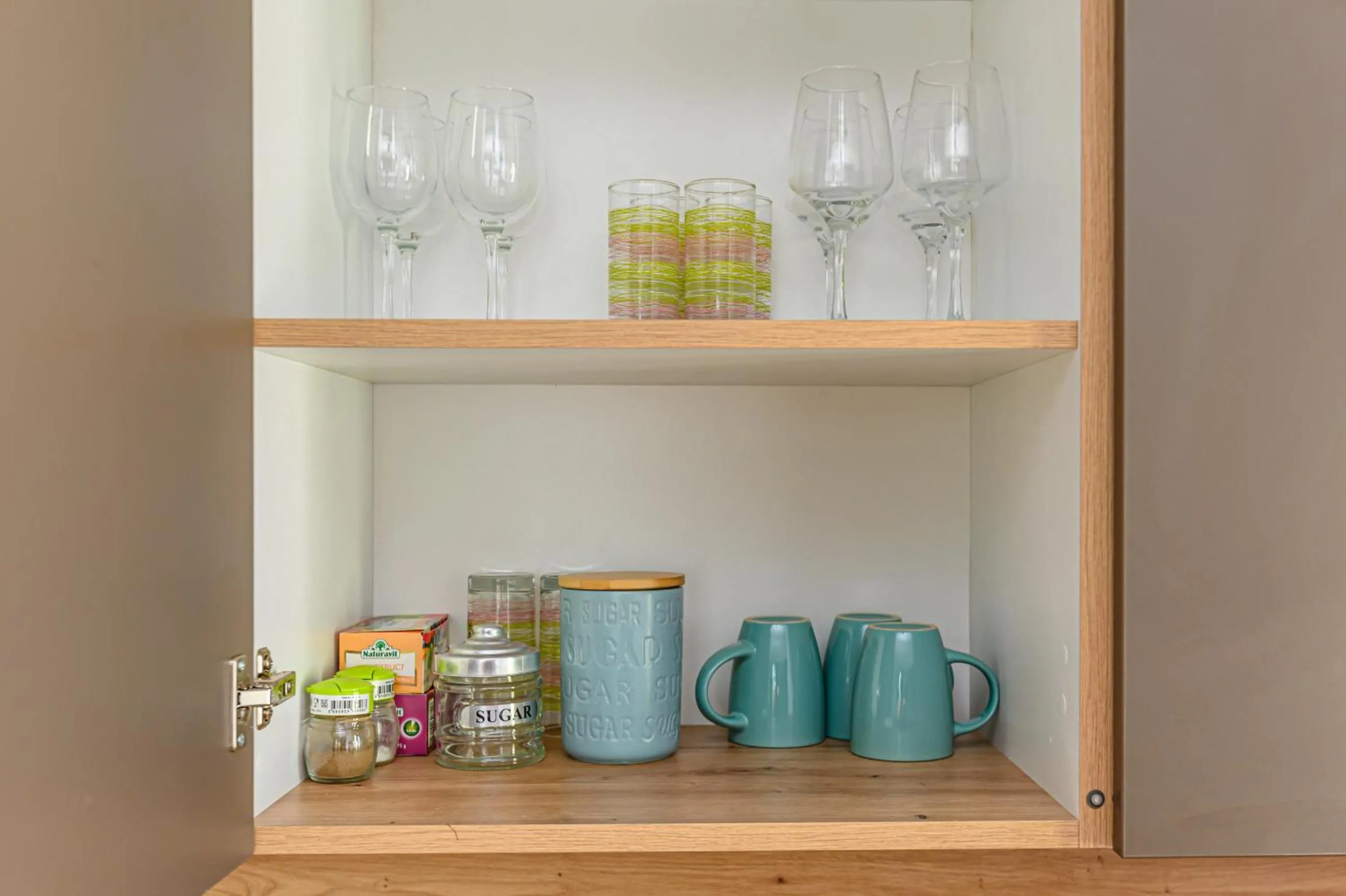 Kitchen or kitchenette in MoHost Blue Moon Apartments