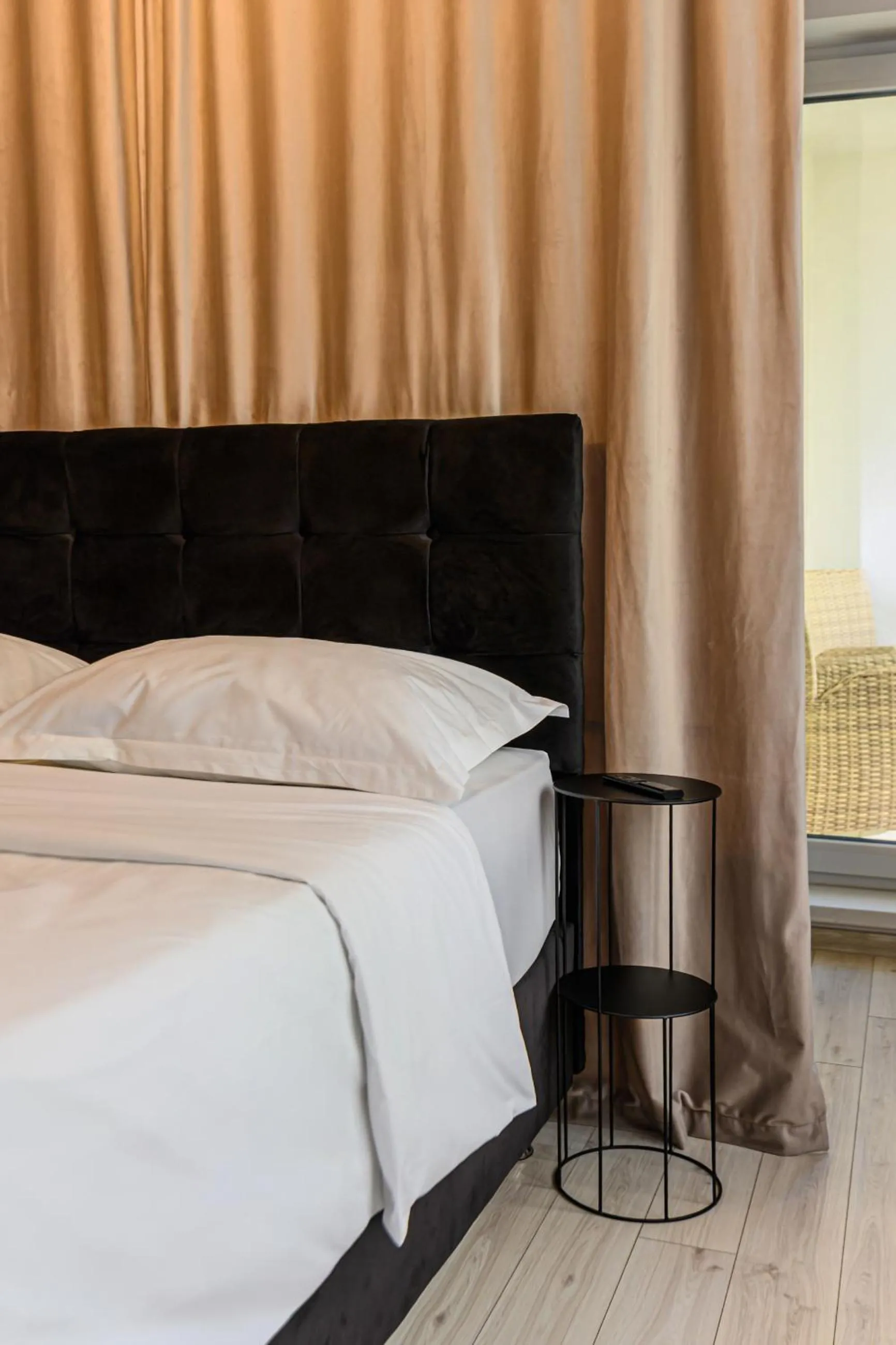 Bed in MoHost Blue Moon Apartments