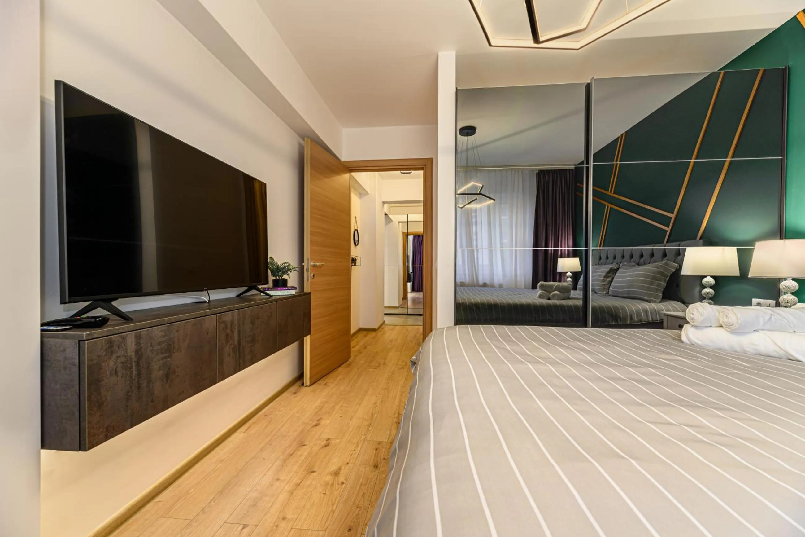 Bedroom, Bed in MoHost Blue Moon Apartments
