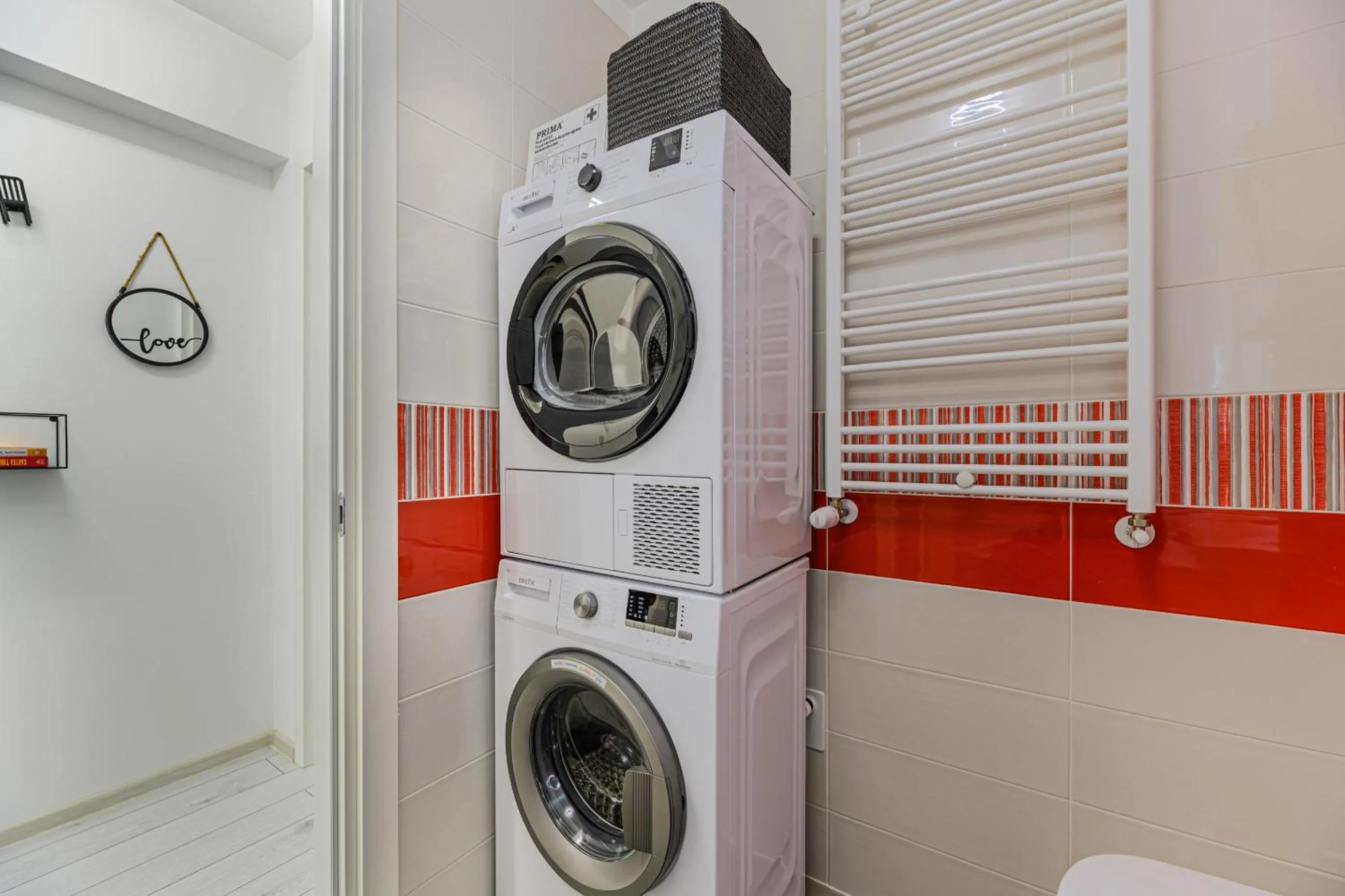 washing machine in MoHost Blue Moon Apartments