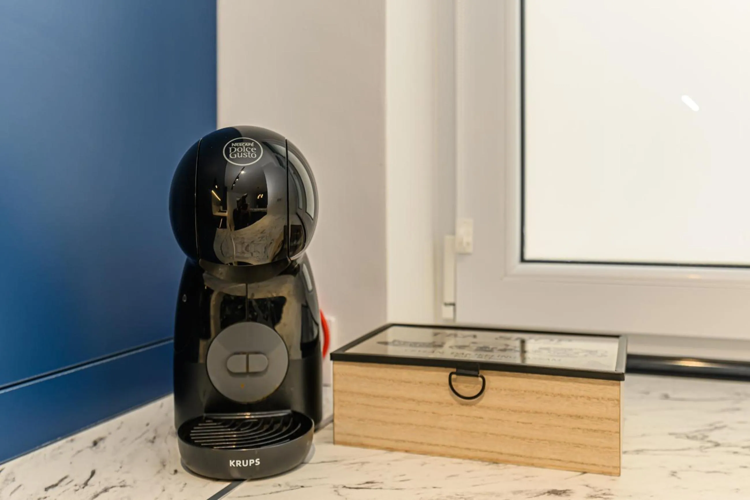 Coffee/tea facilities in MoHost Blue Moon Apartments