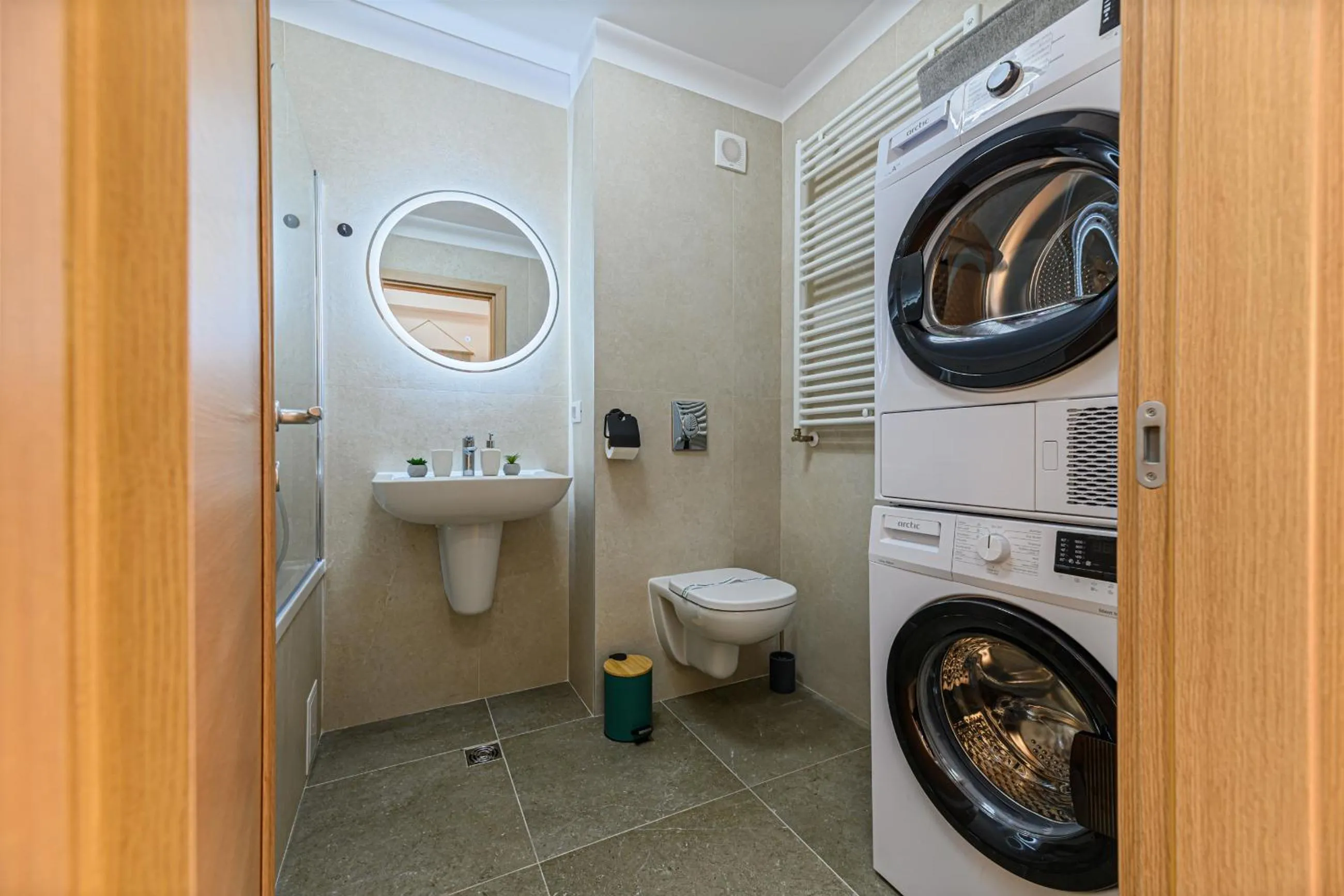 Bathroom in MoHost Blue Moon Apartments