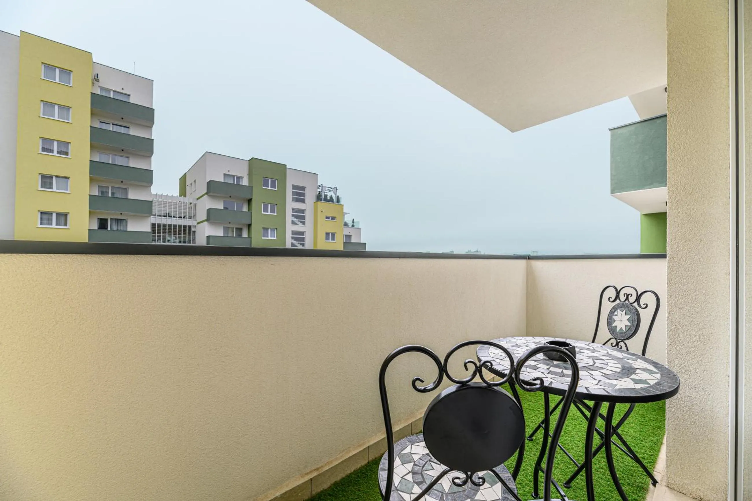 Balcony/Terrace in MoHost Blue Moon Apartments