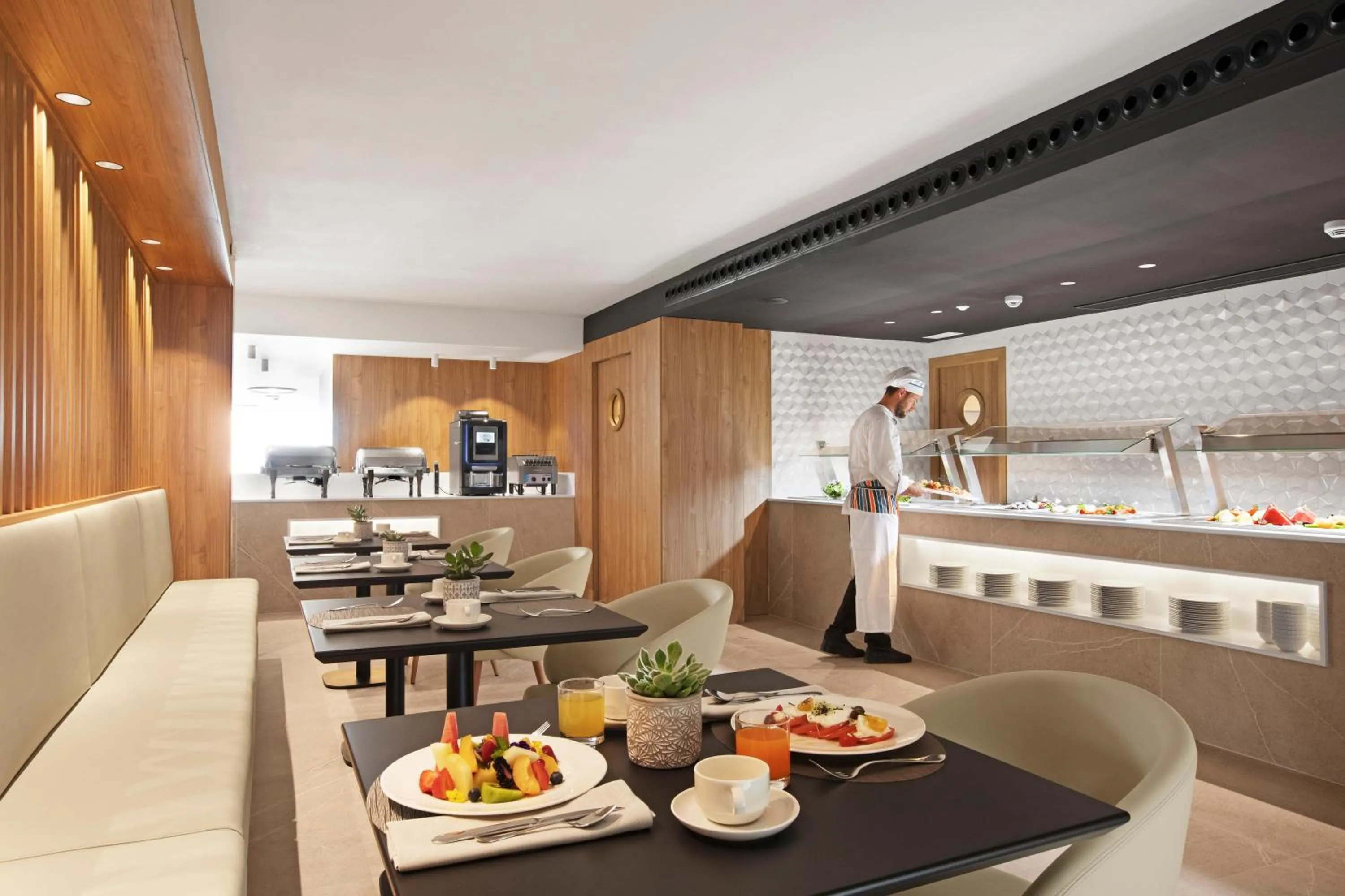 Restaurant/places to eat in VIVA Golf Adults Only 18+