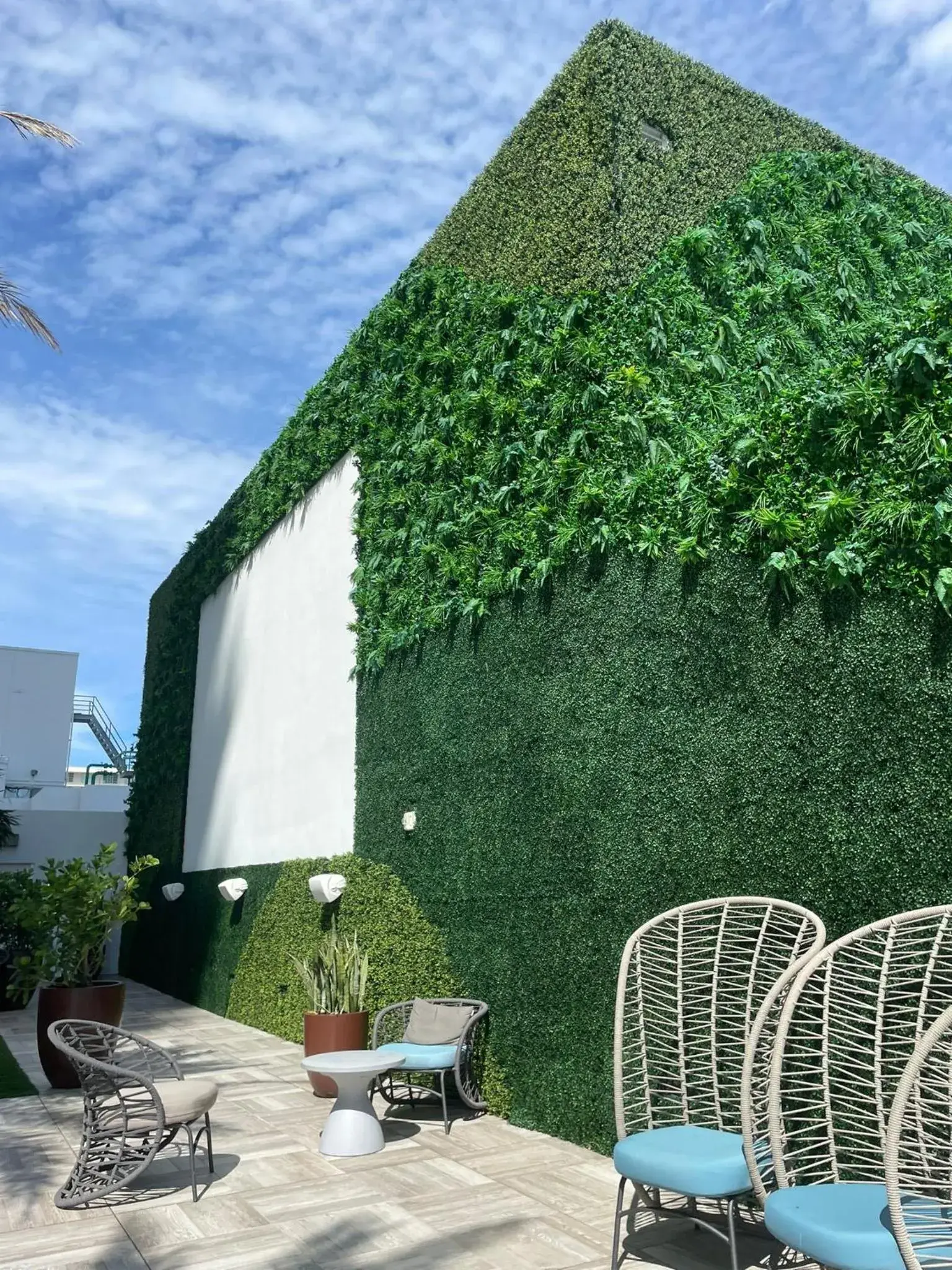 Property building in Hyde Beach House Lux Apartment Property building in Hyde Beach House Lux Apartment