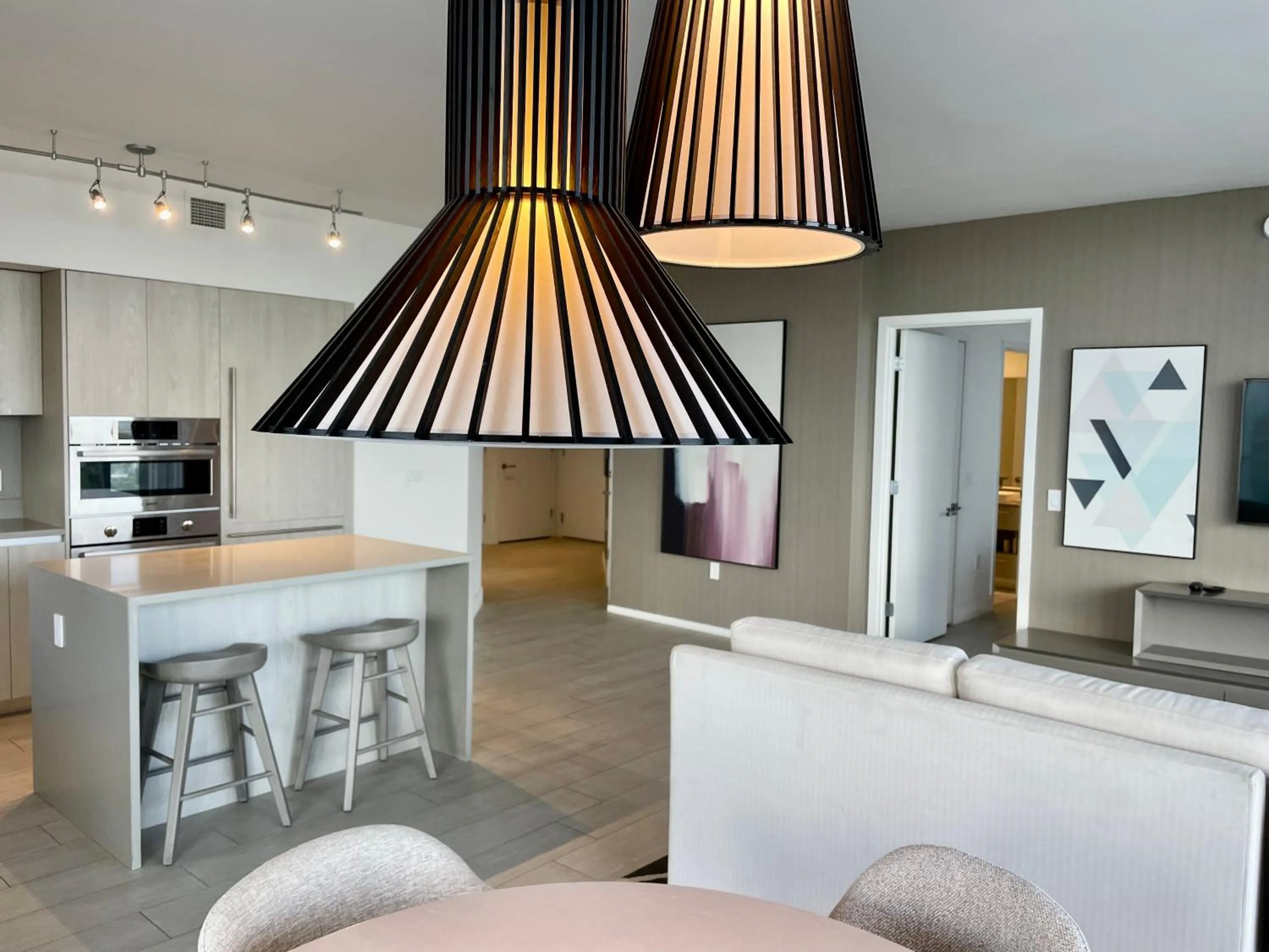 Kitchen or kitchenette in Hyde Beach House Lux Apartment