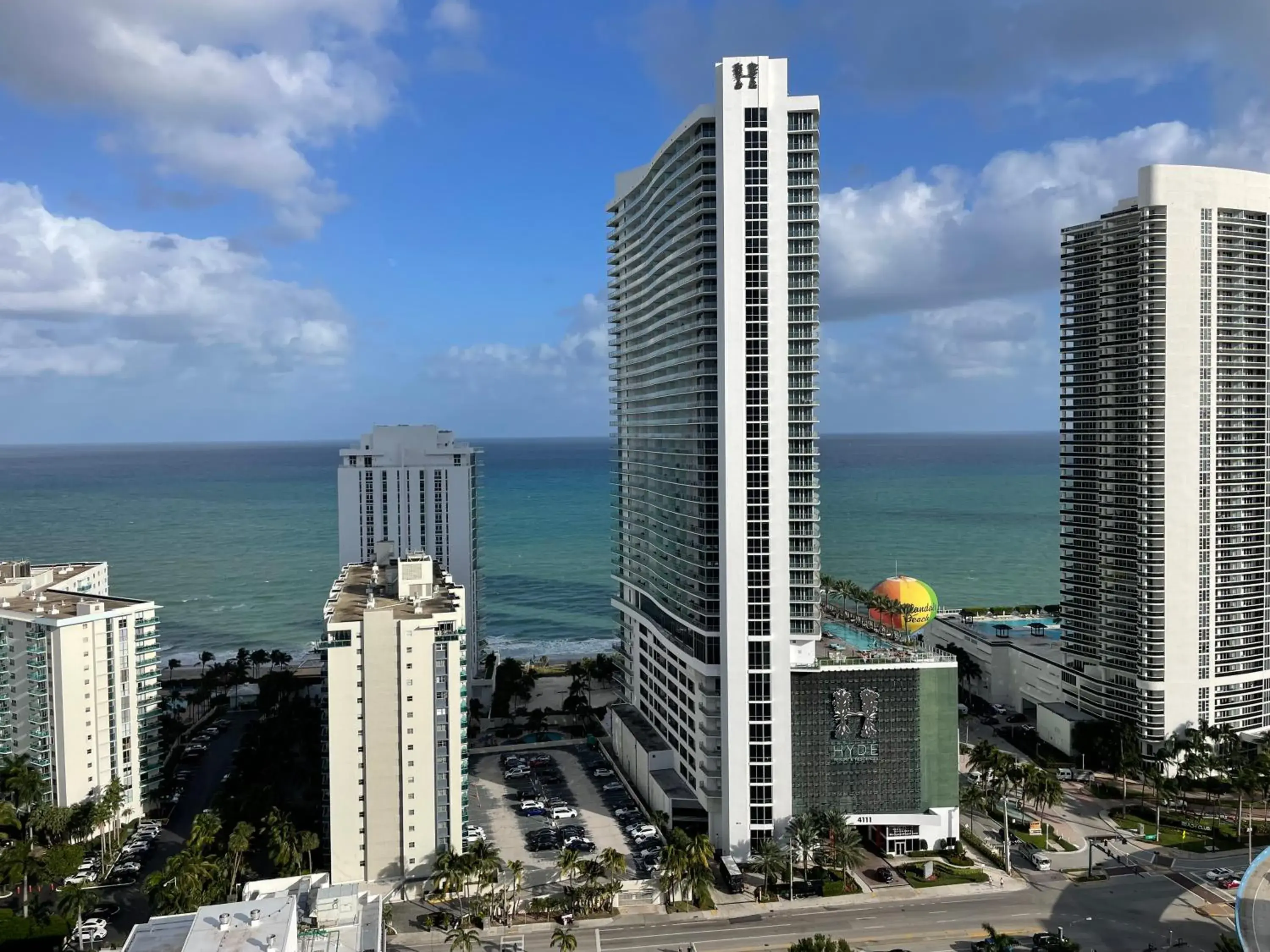 Sea view in Hyde Beach House Lux Apartment Sea view in Hyde Beach House Lux Apartment