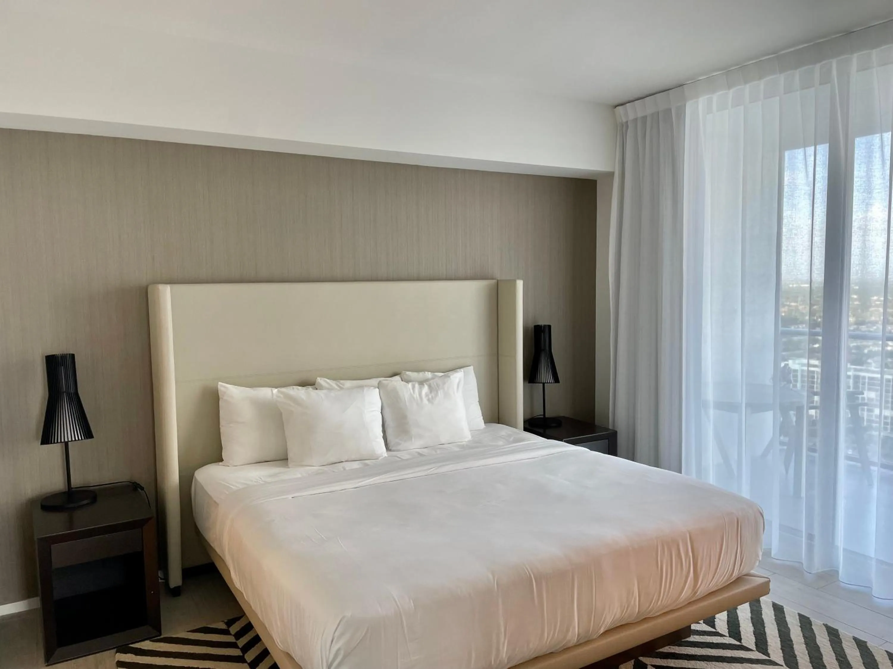 Bedroom, Bed in Hyde Beach House Lux Apartment