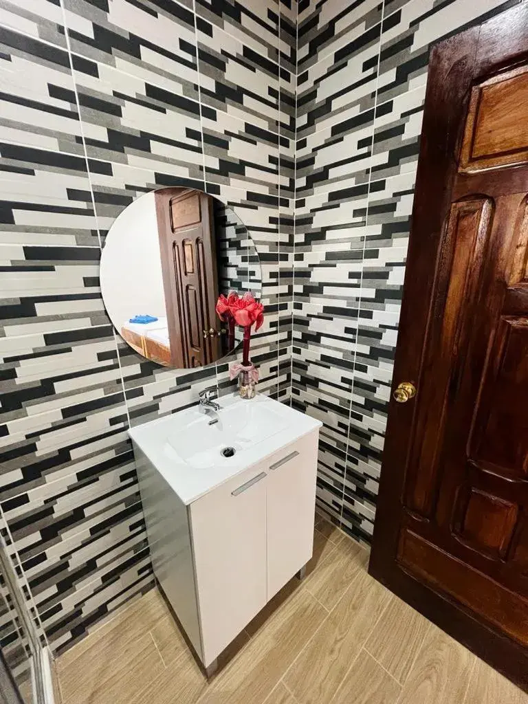 Double or Twin Room - single occupancy in Hotel Kenito Double or Twin Room - single occupancy in Hotel Kenito