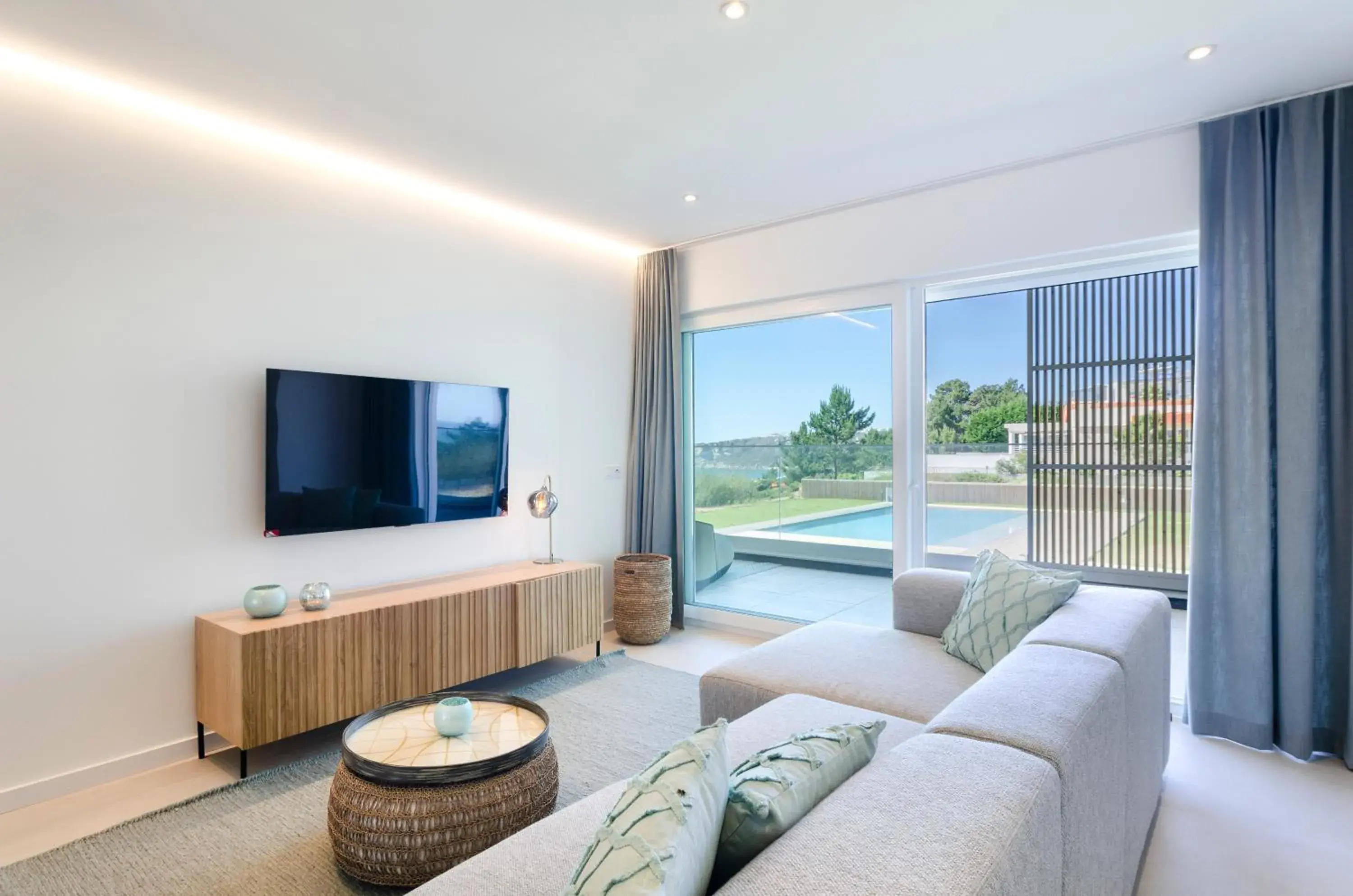 Mar a Vista - Condominium with Pool, Gym and Sea Views Mar a Vista - Condominium with Pool, Gym and Sea Views