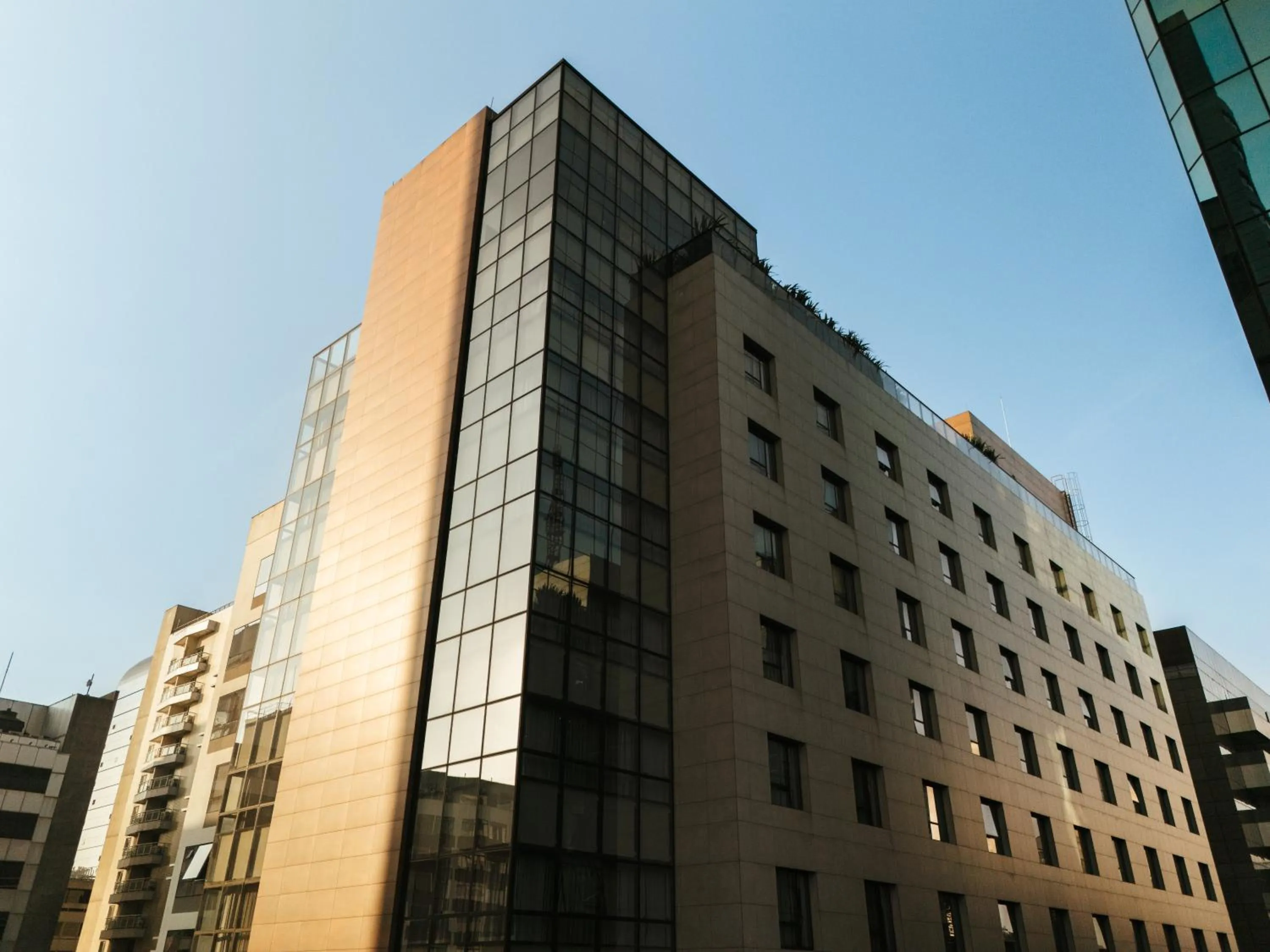 Qoya São Paulo Paulista, Curio Collection by Hilton