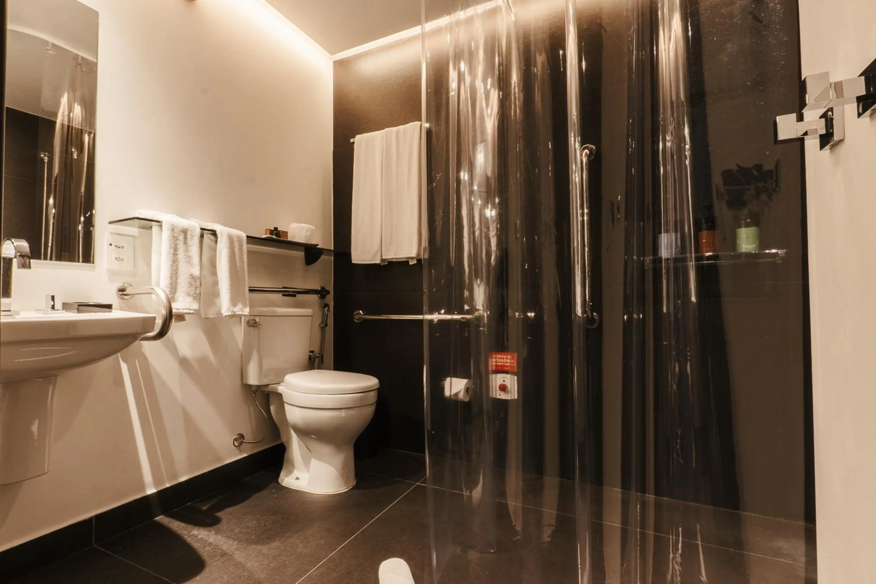 Qoya São Paulo Paulista, Curio Collection by Hilton