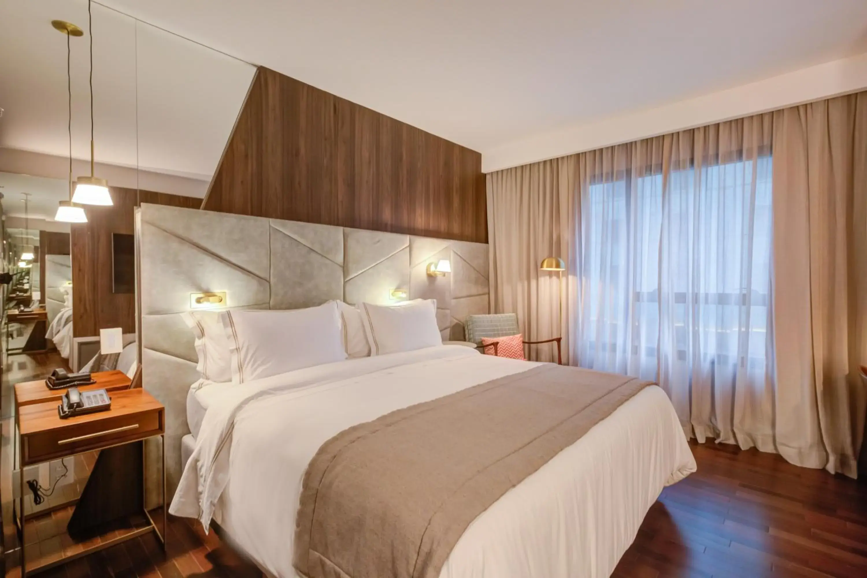 Bed in Qoya São Paulo Paulista, Curio Collection by Hilton Bed in Qoya São Paulo Paulista, Curio Collection by Hilton