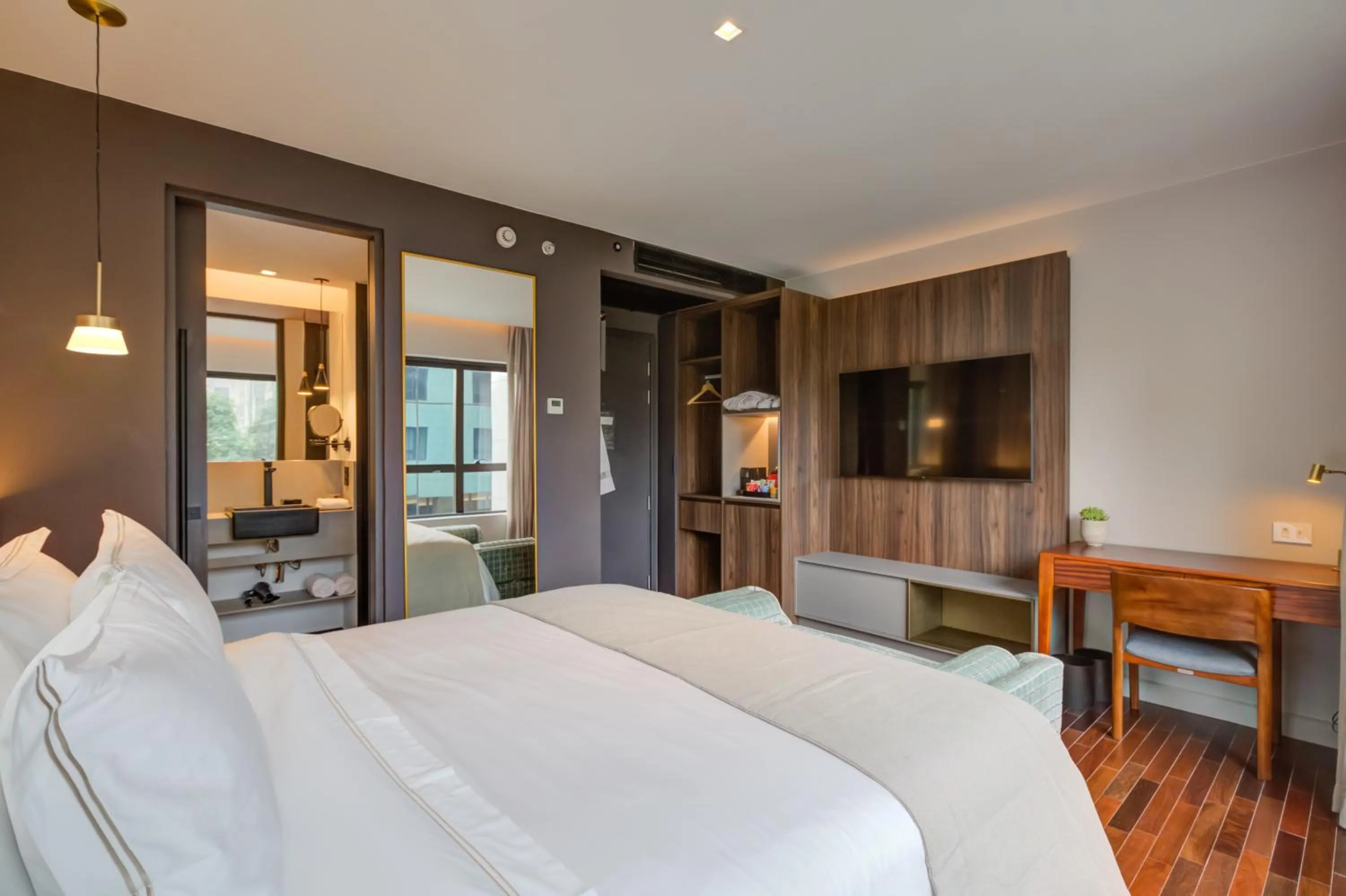 Bedroom, Bed in Qoya São Paulo Paulista, Curio Collection by Hilton