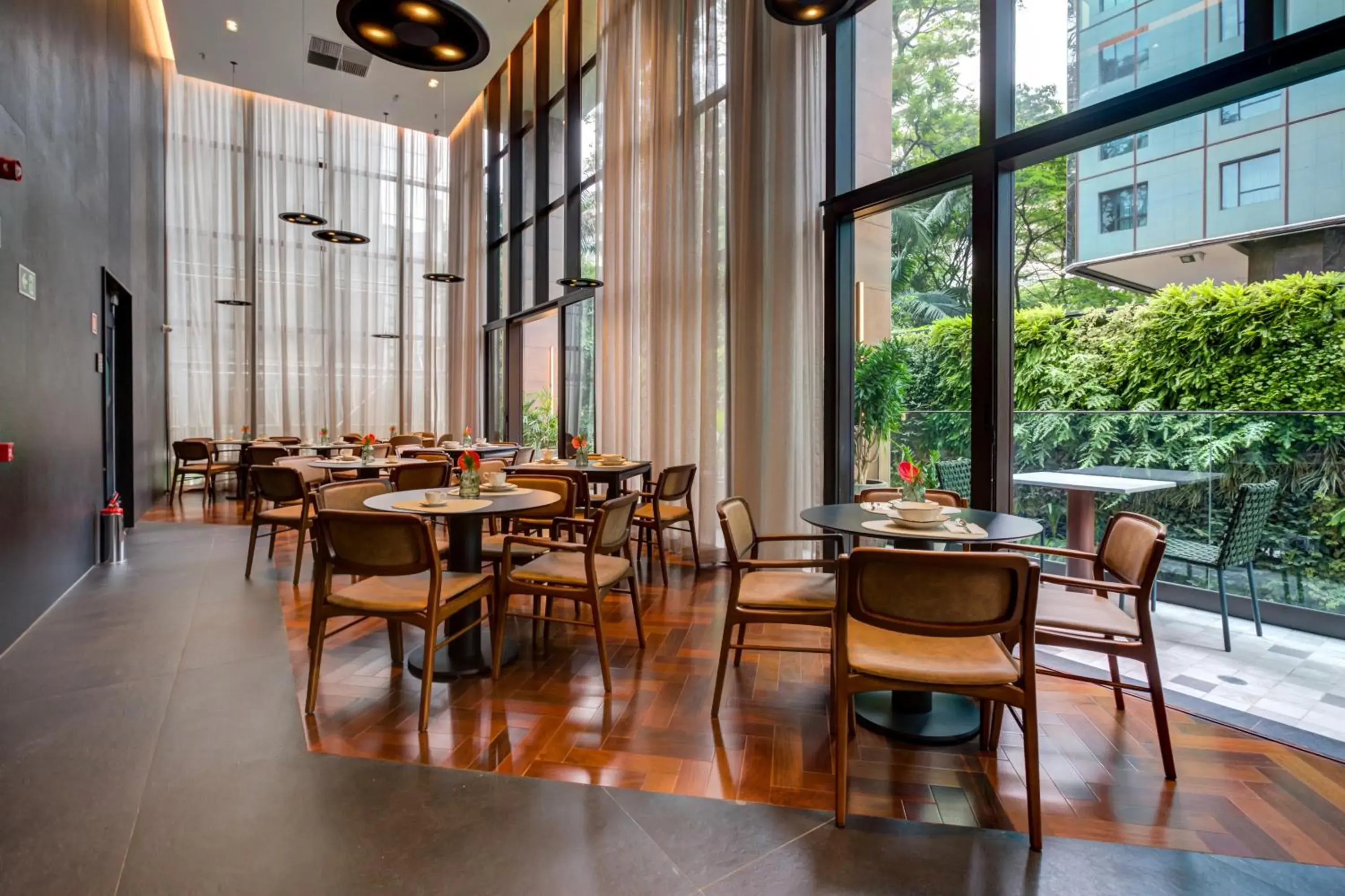 Restaurant/places to eat in Qoya São Paulo Paulista, Curio Collection by Hilton Restaurant/places to eat in Qoya São Paulo Paulista, Curio Collection by Hilton