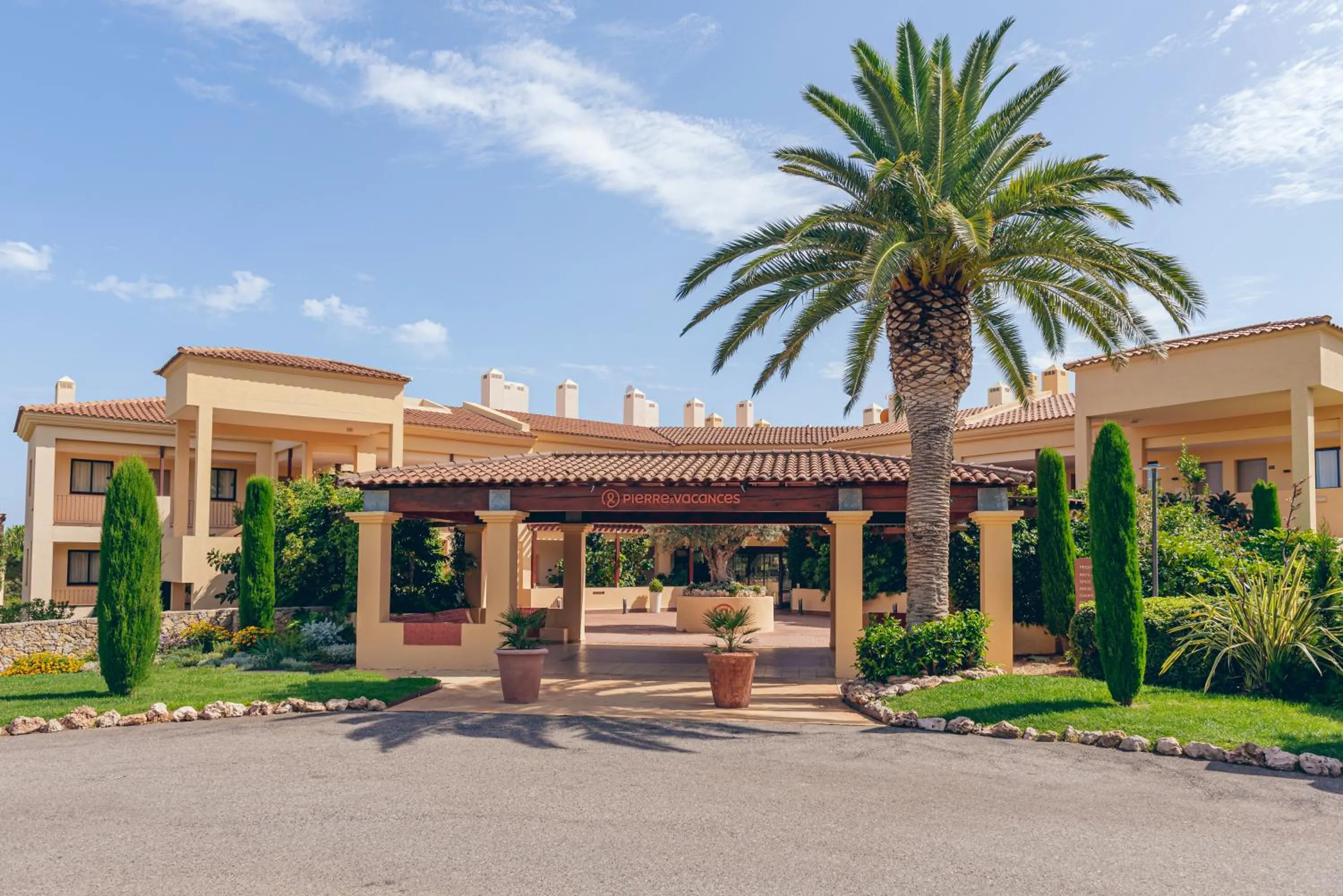 Property building in Pierre & Vacances Resort Bonavista de Bonmont