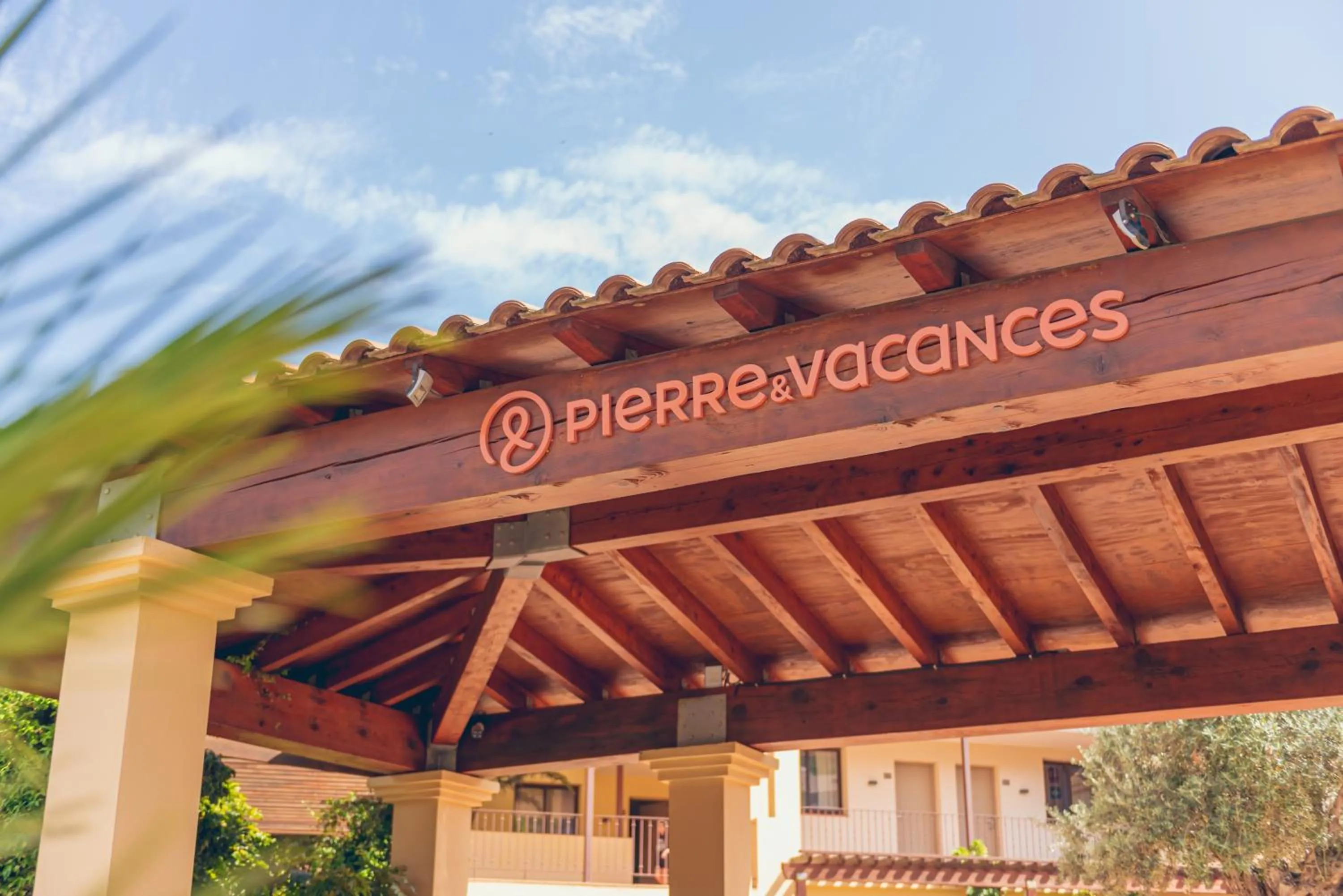 Property building in Pierre & Vacances Resort Bonavista de Bonmont