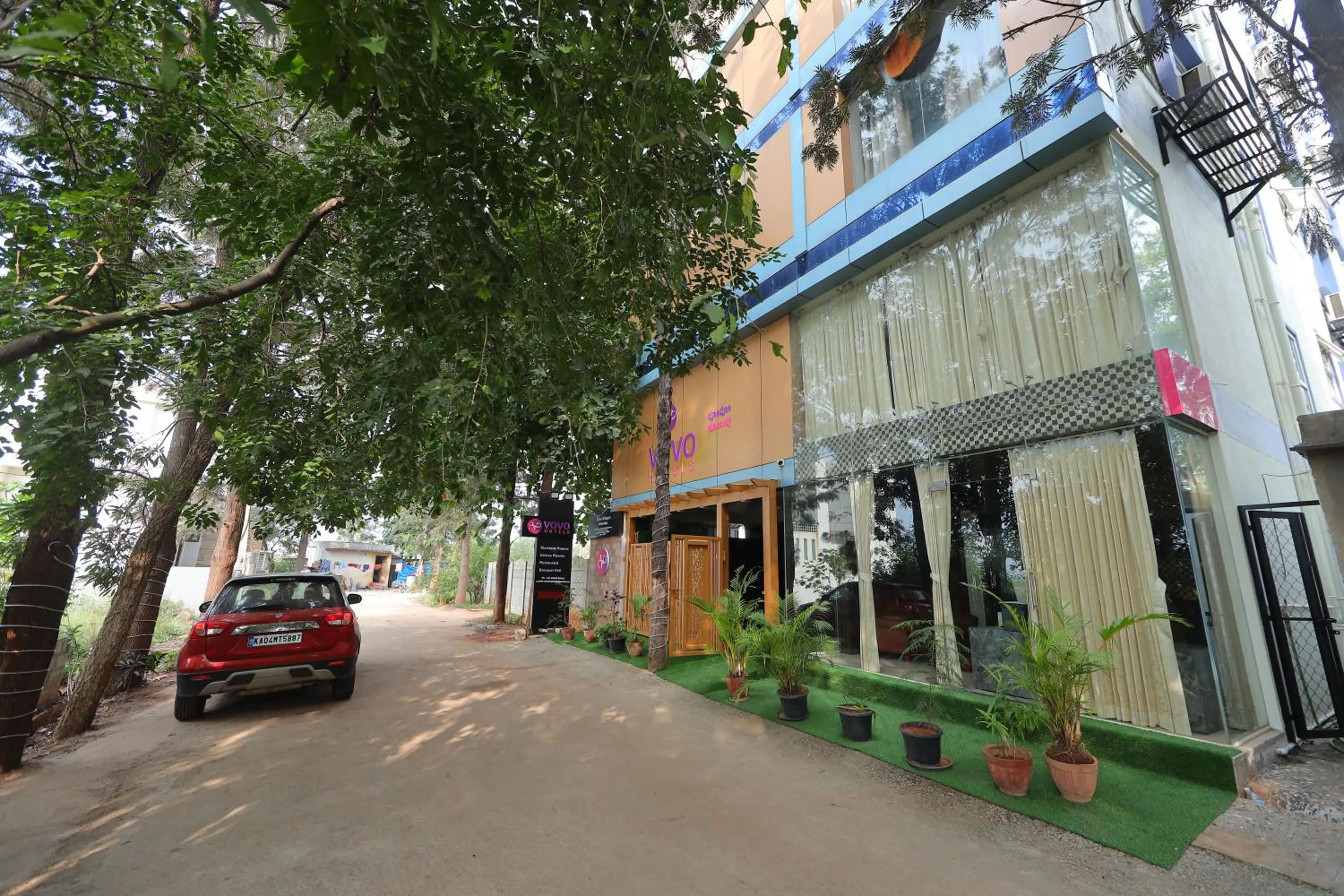 Quiet street view in VOVO HOTELS