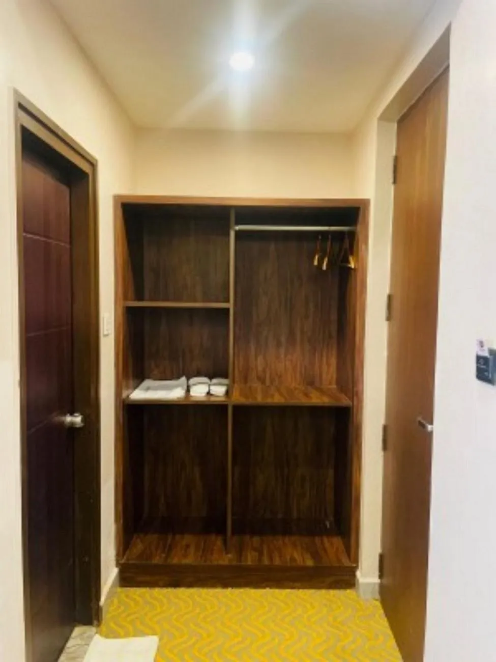 wardrobe in VOVO HOTELS