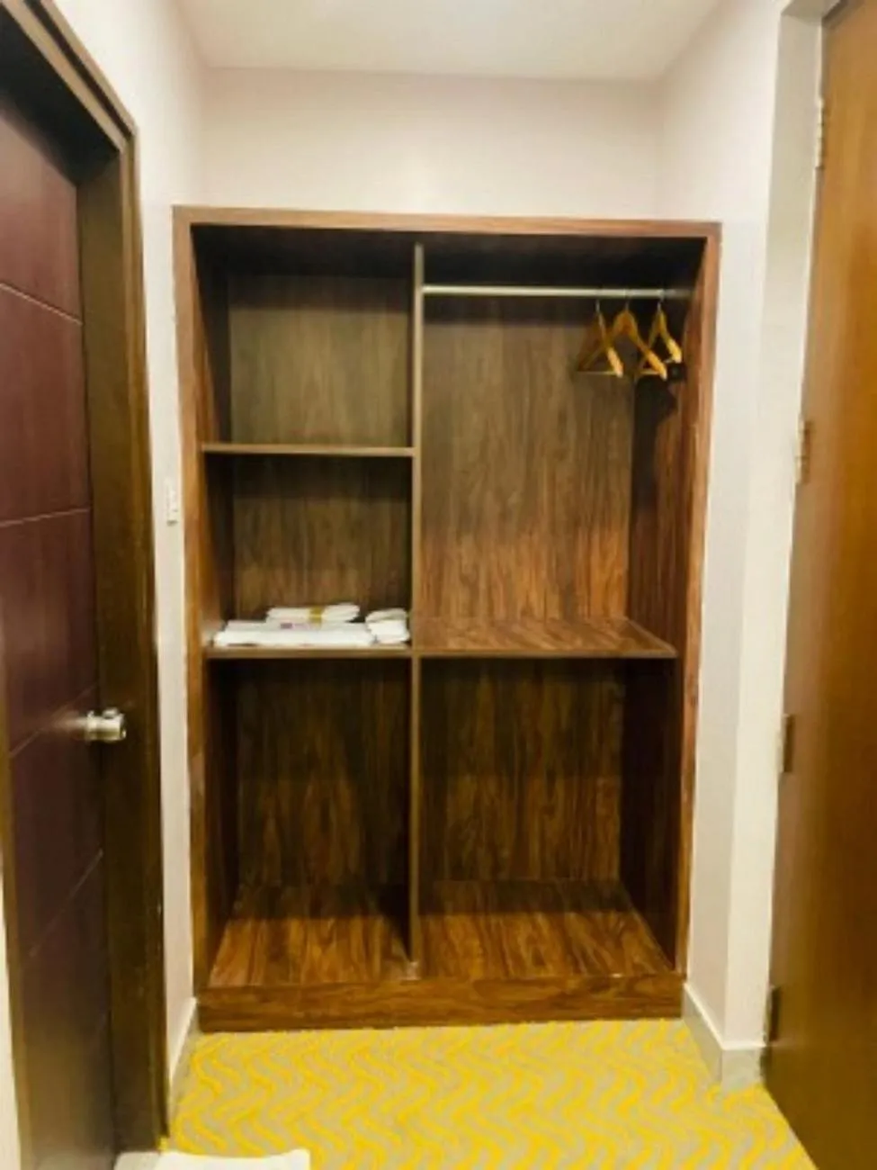 wardrobe in VOVO HOTELS