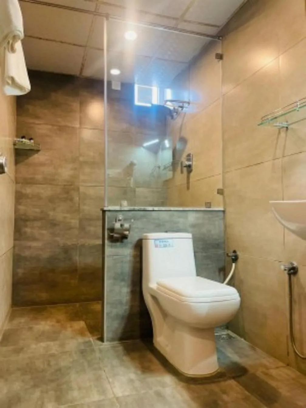 Toilet in VOVO HOTELS