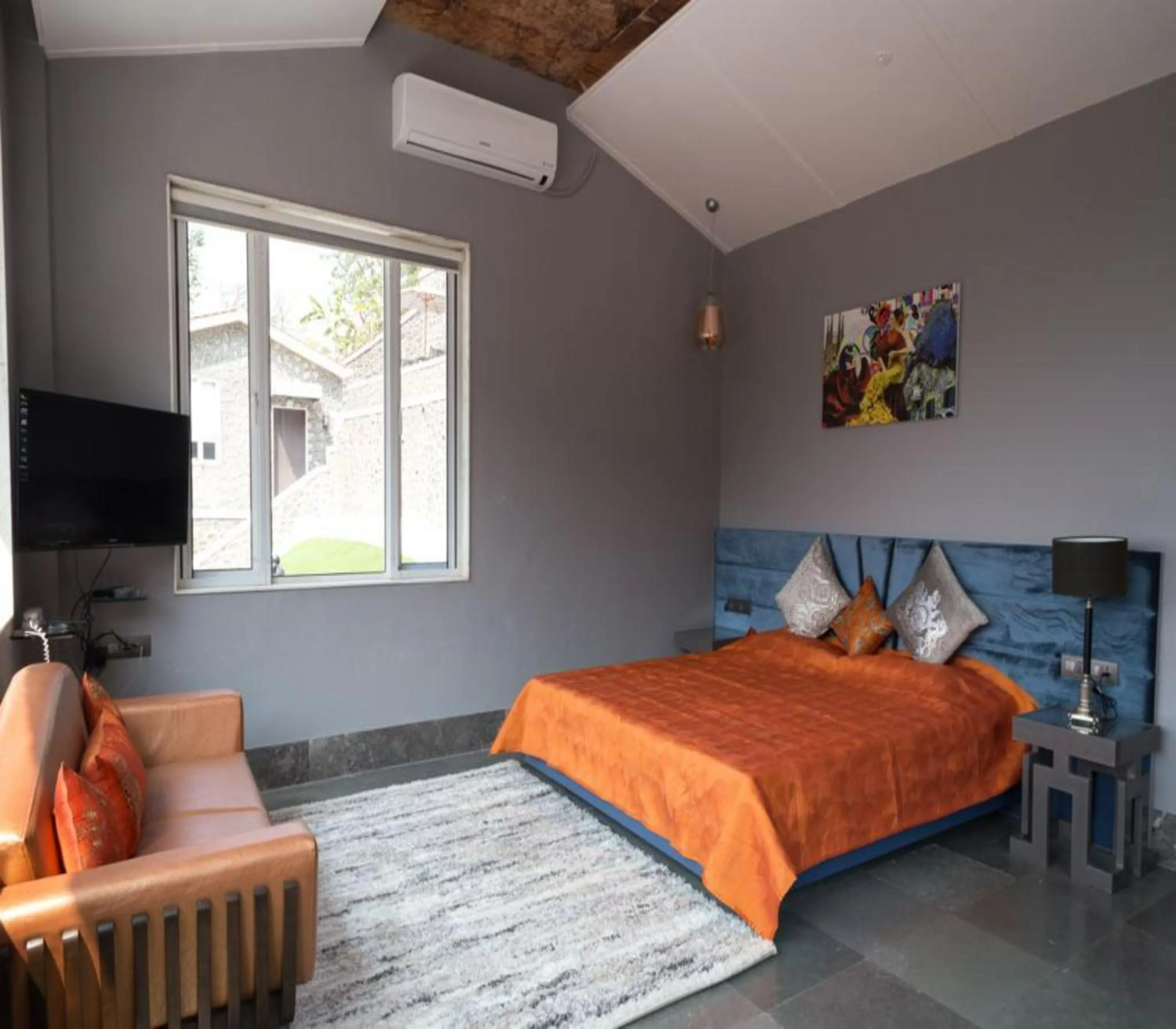 Property building, Bed in 360 South, Khandala