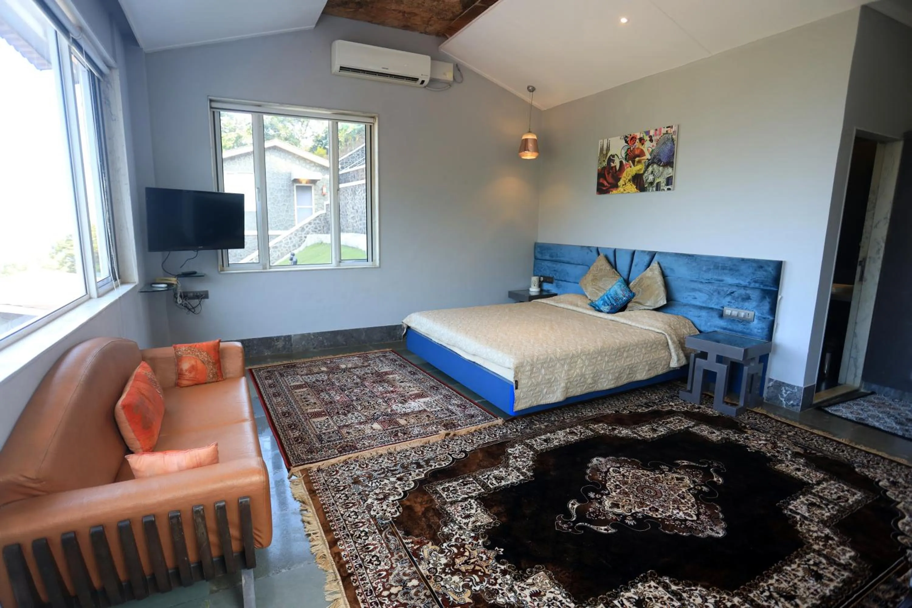 View (from property/room), Bed in 360 South, Khandala