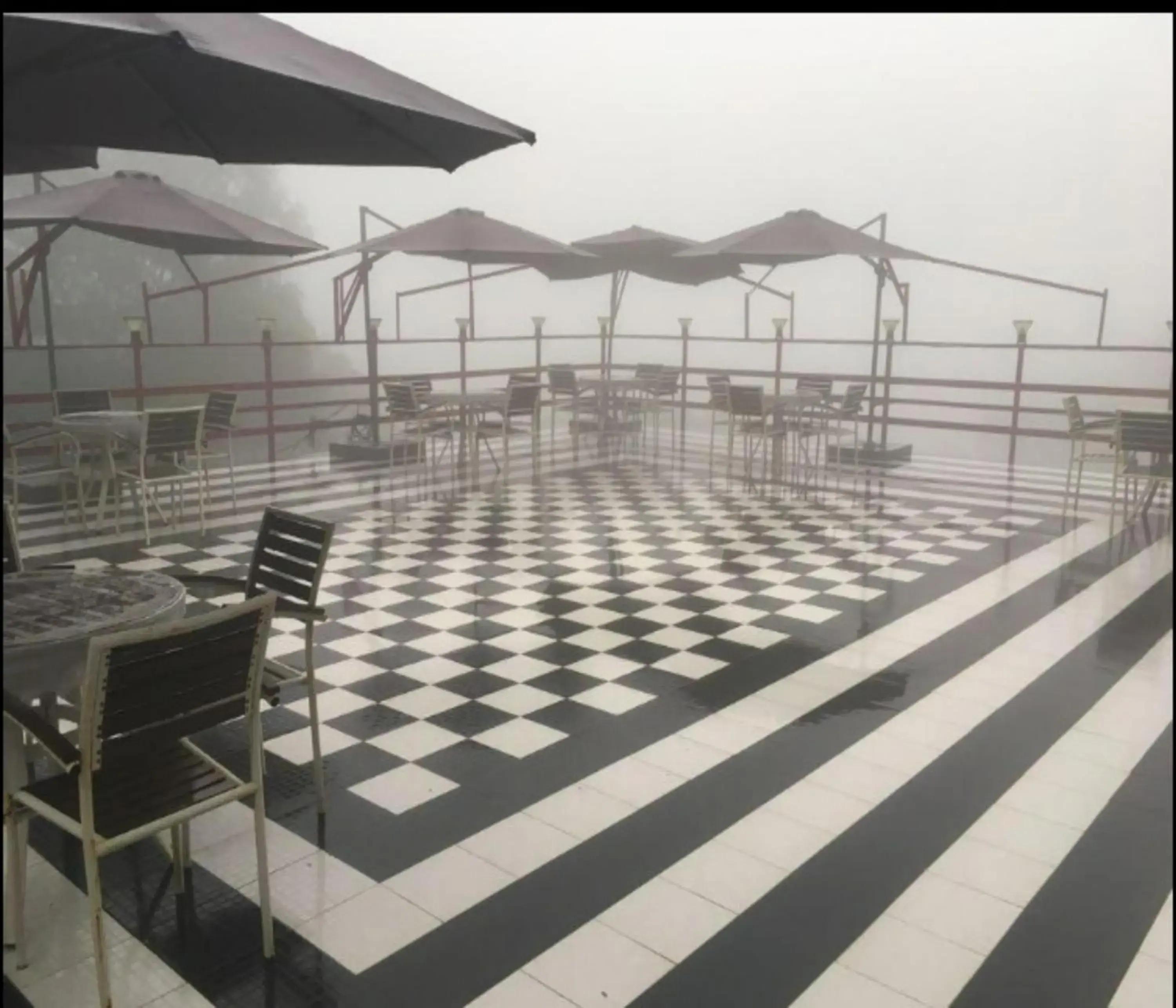 Restaurant/places to eat in 360 South, Khandala Restaurant/places to eat in 360 South, Khandala