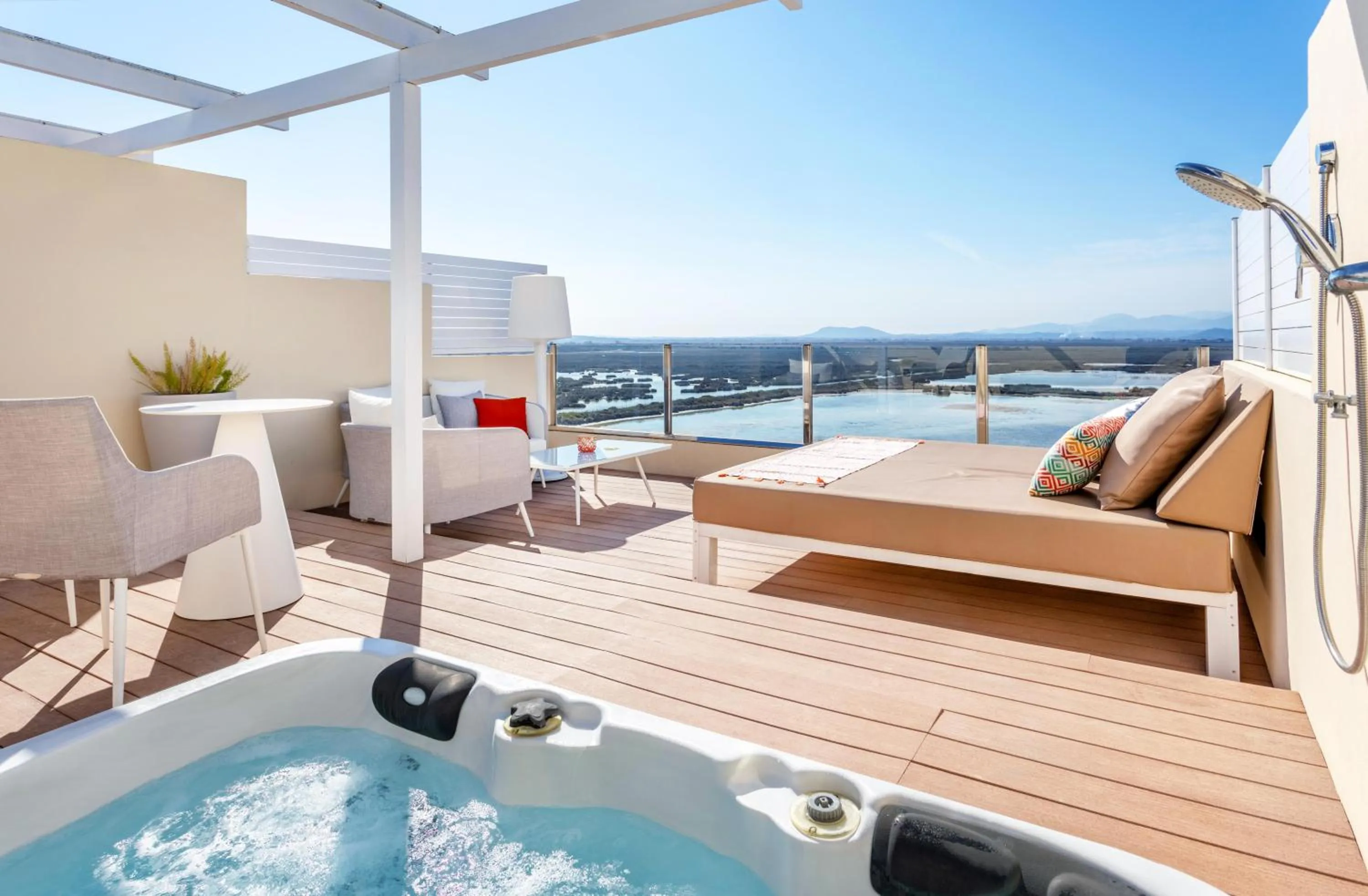 Photo of the whole room in VIVA Blue & Spa