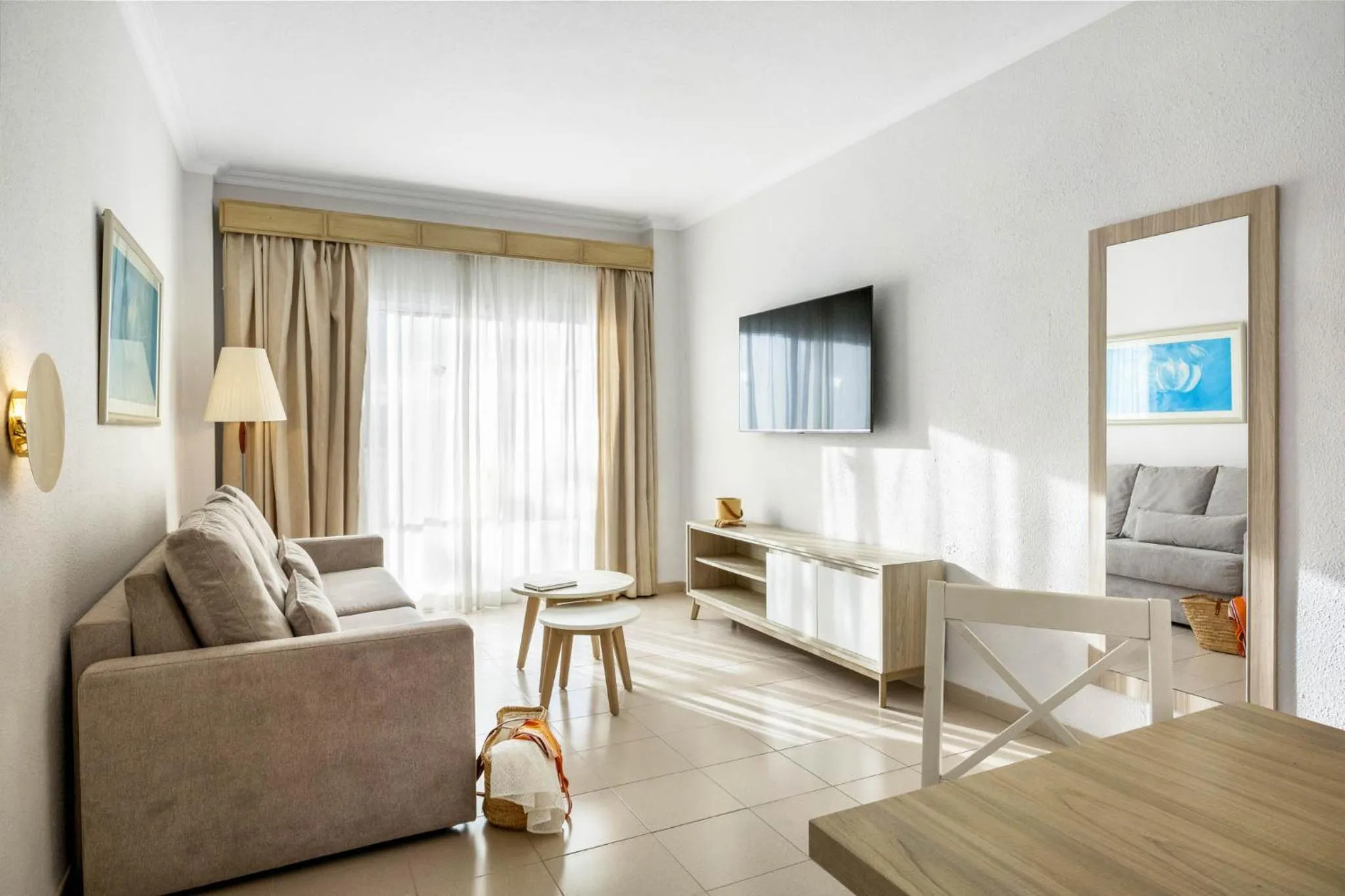 TV and multimedia in VIVA Blue & Spa